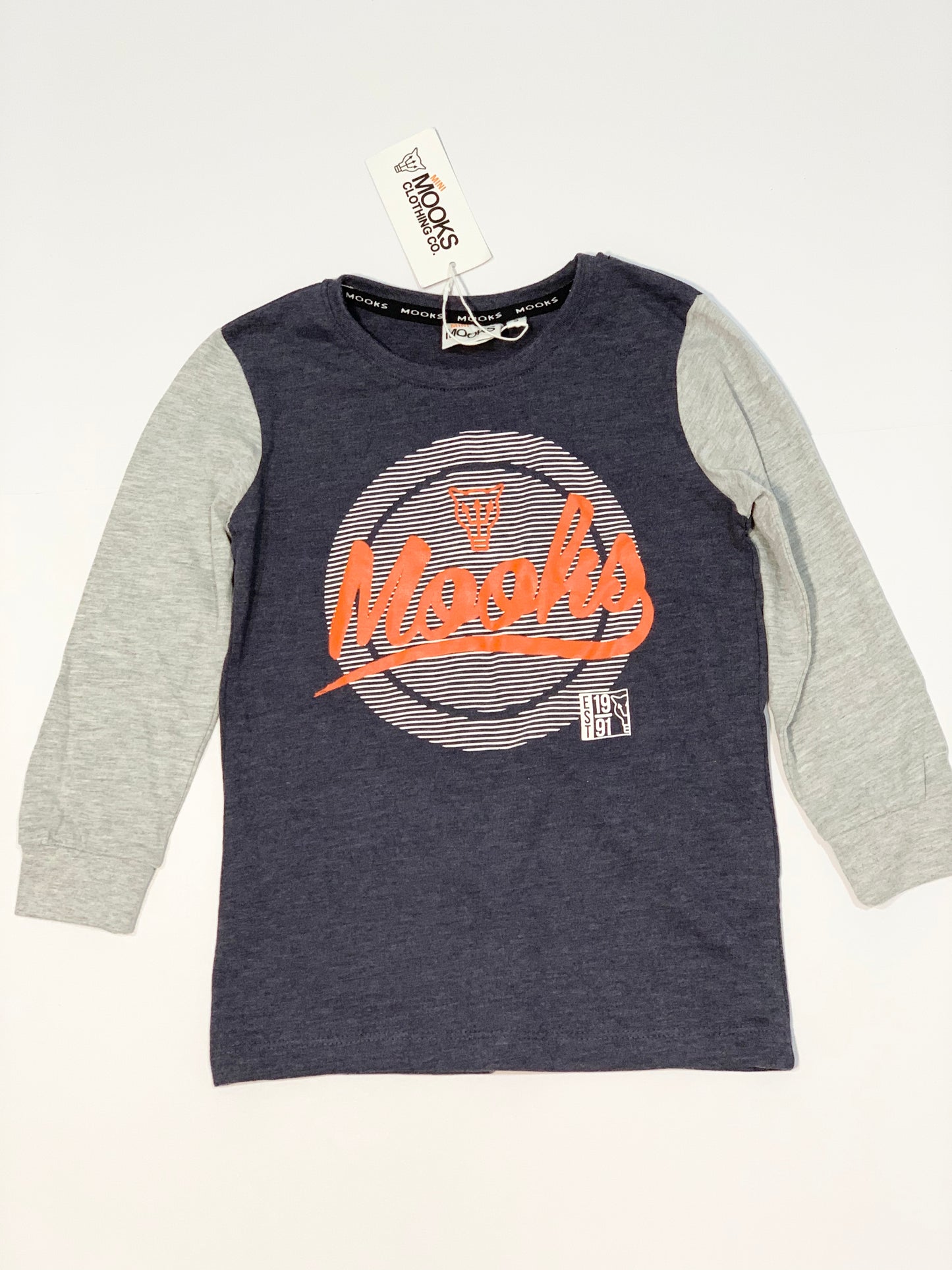 Logo tee brand new - Size 3