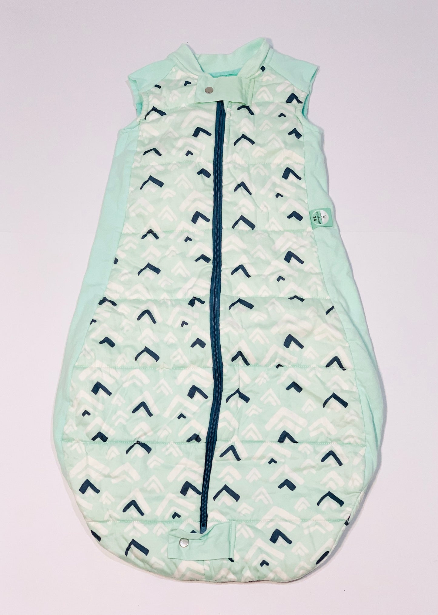 Green 2.5 tog sleeping bag - Size 2-12 months