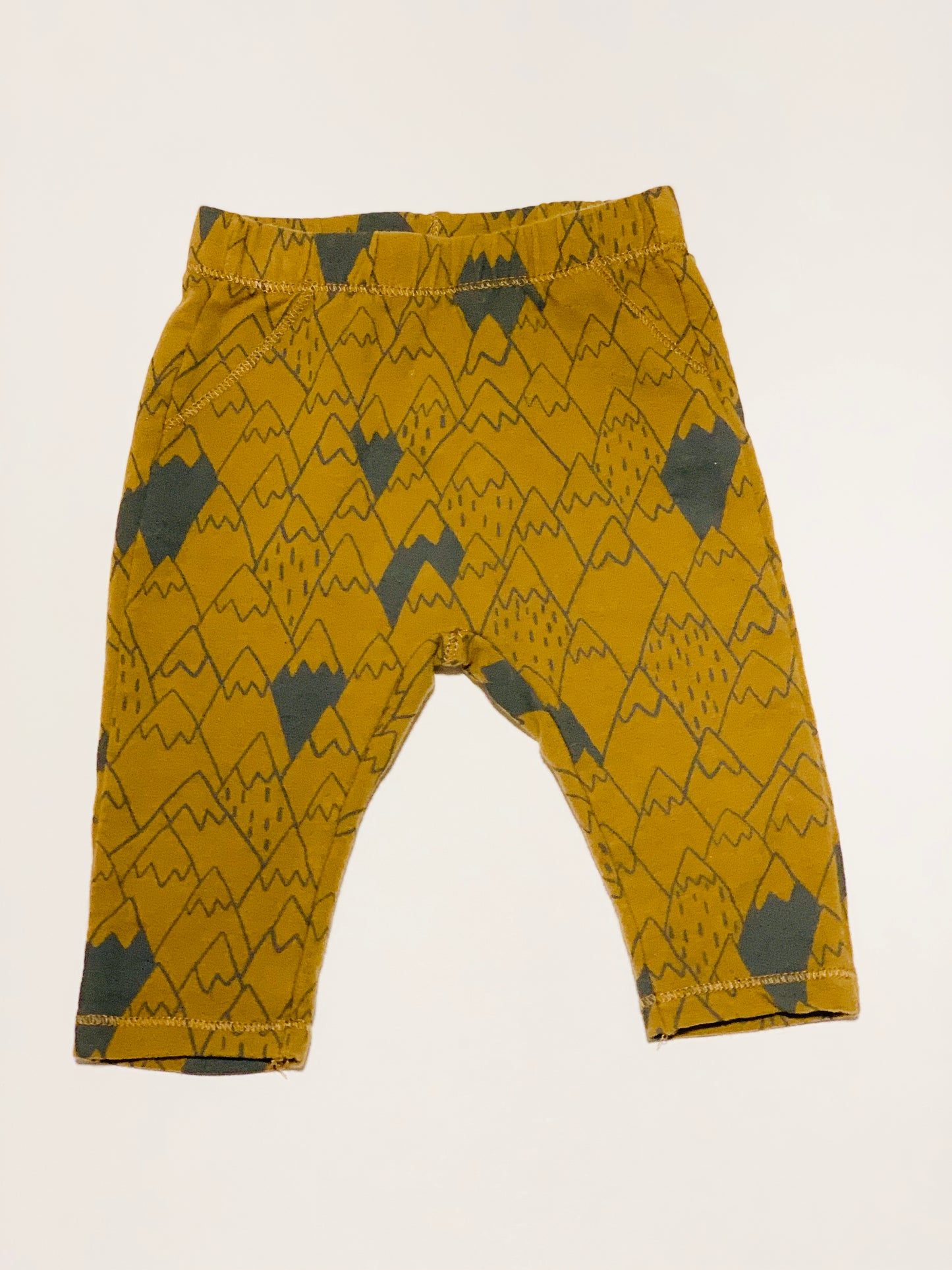 Mountain print pants - Size 3-6 months