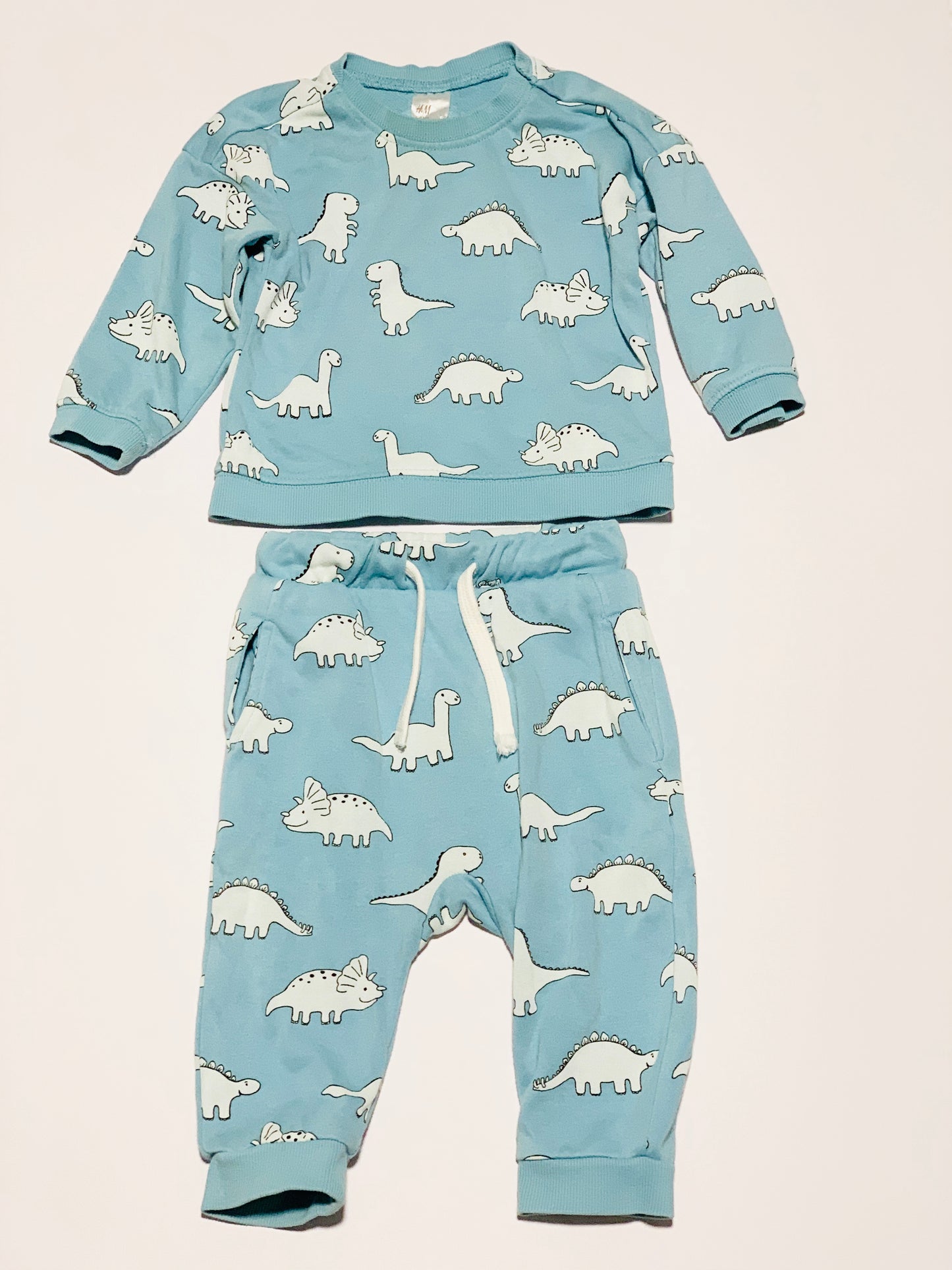 Dinosaur trackie set - Size 00