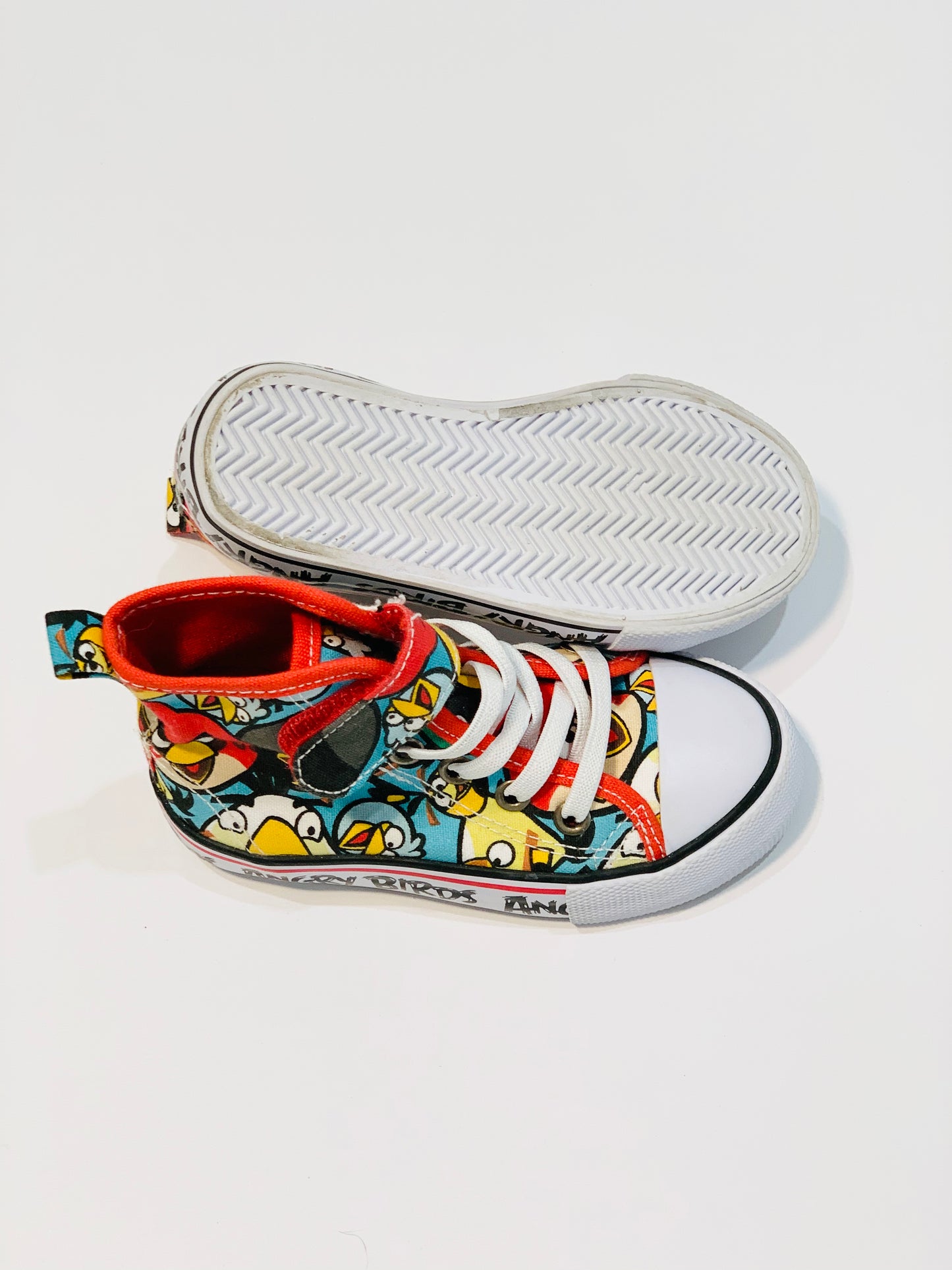 Canvas hi tops - Size US7.5 / EU24