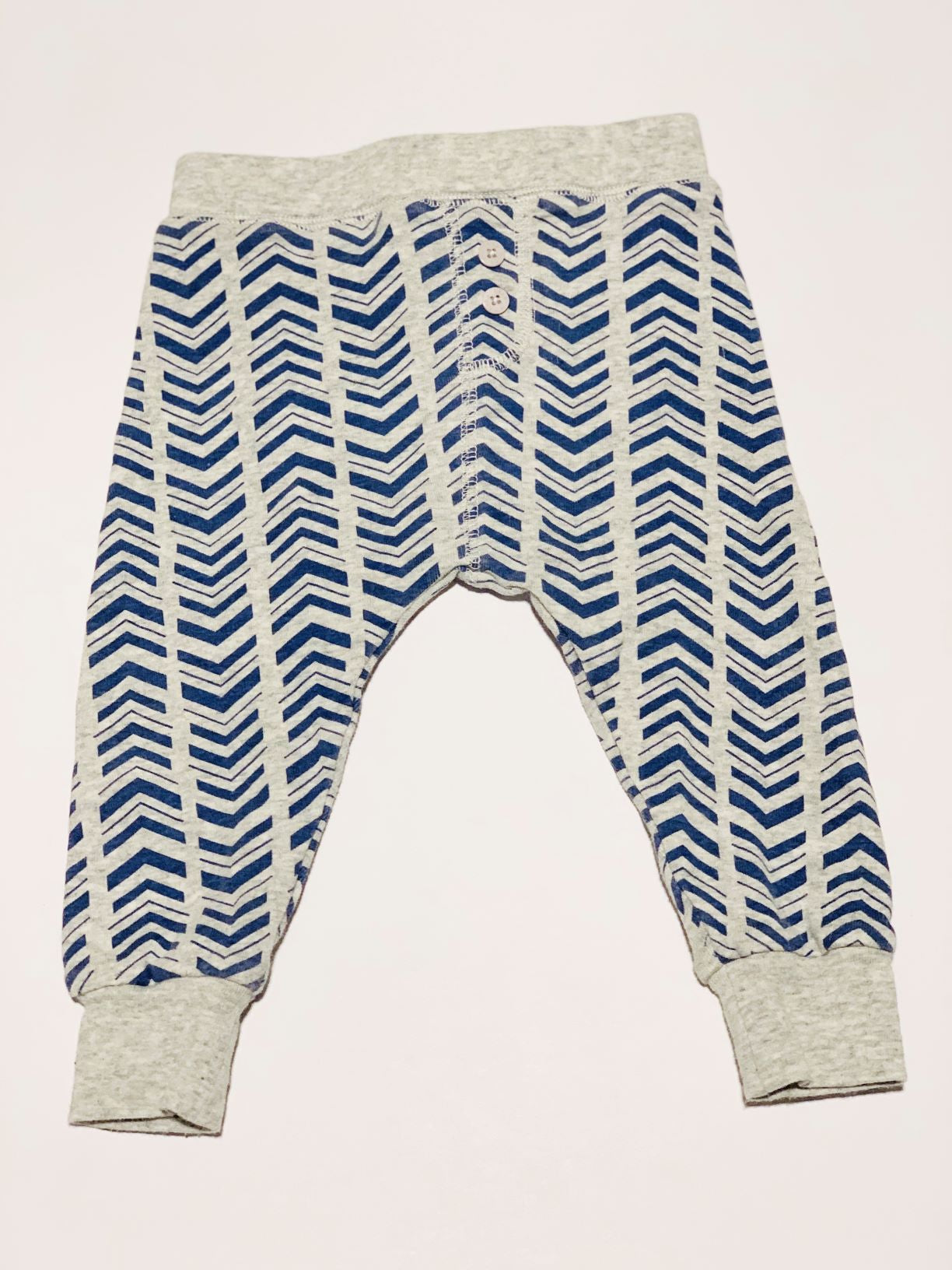 Grey arrow pants - Size 6-9 months