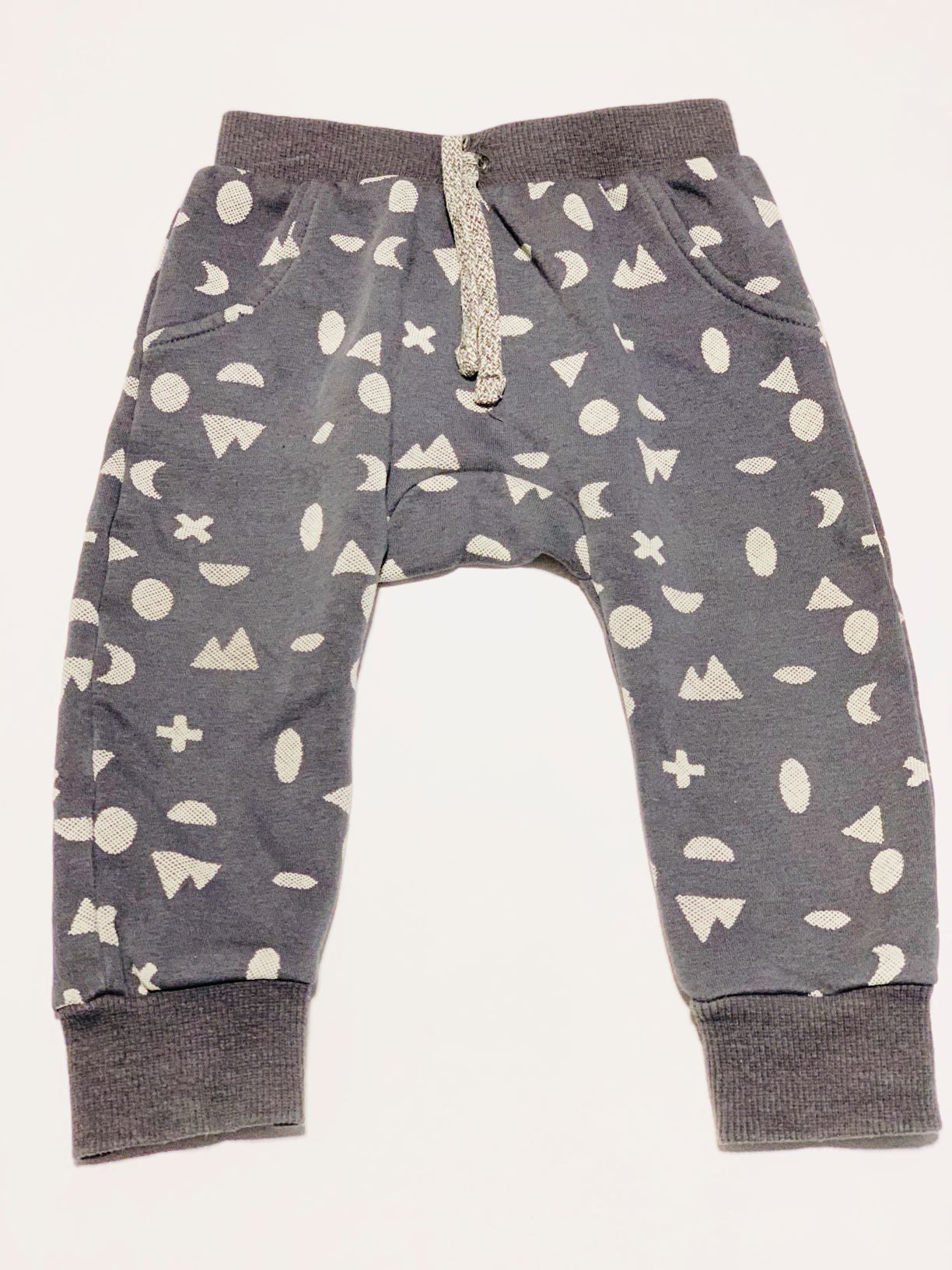 Shapes trackies - Size 1