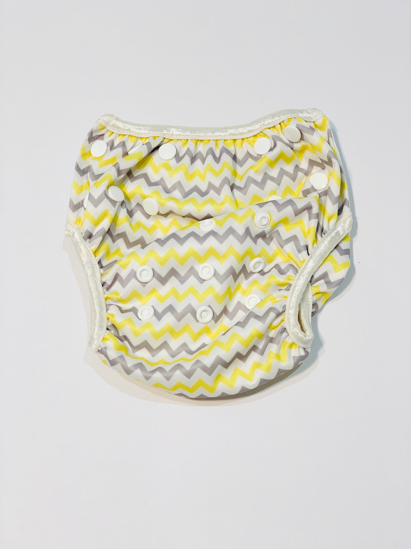 Modern cloth nappy cover