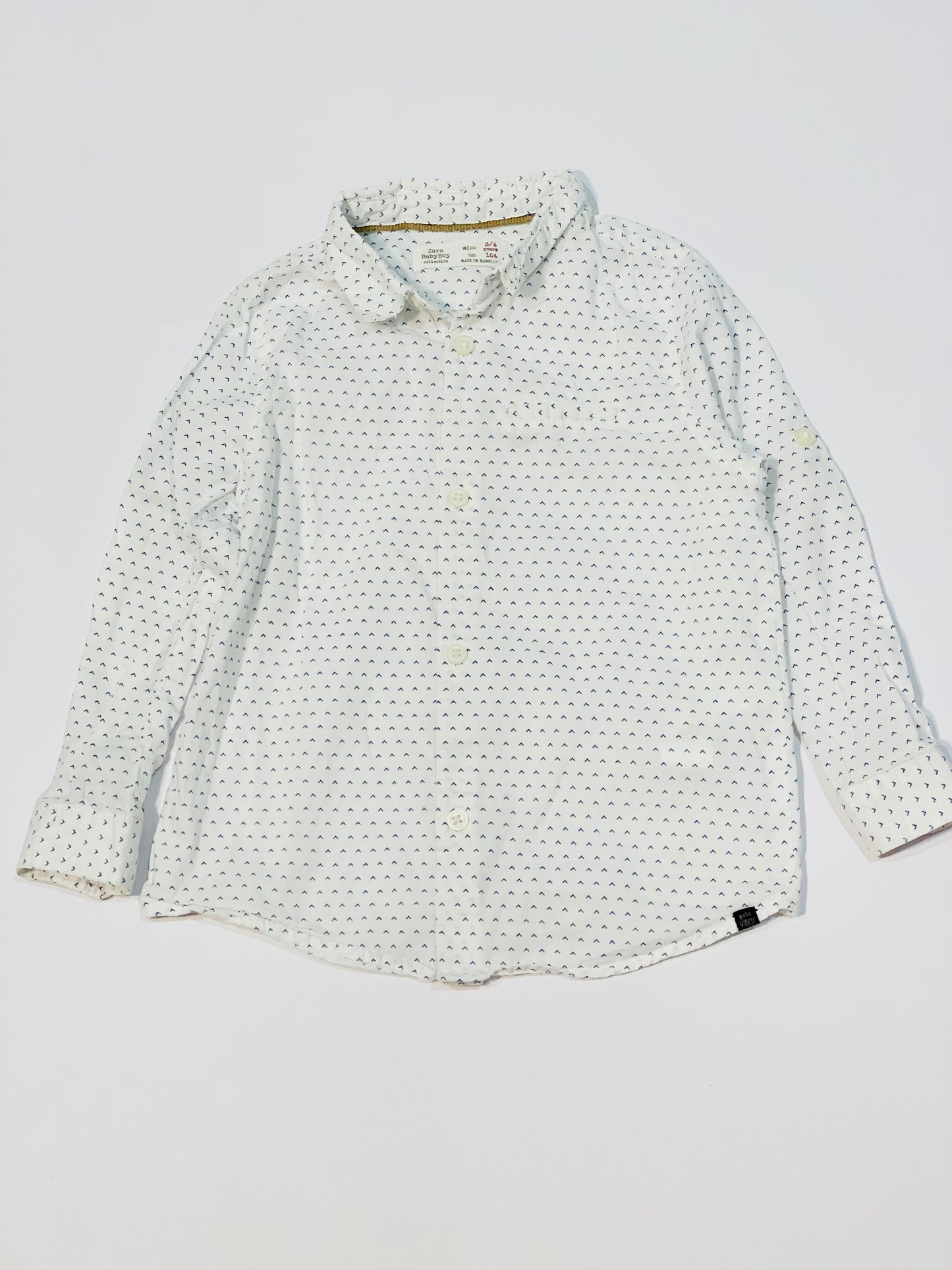White triangles shirt - Size 3-4