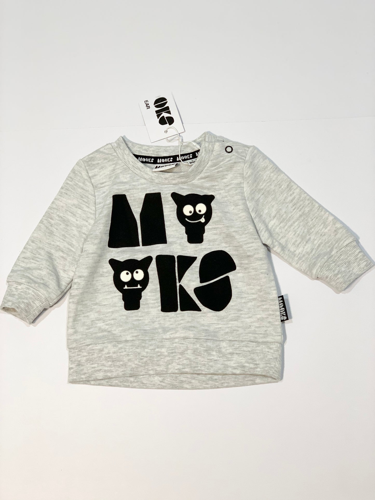 Monster sweater brand new - Size 00
