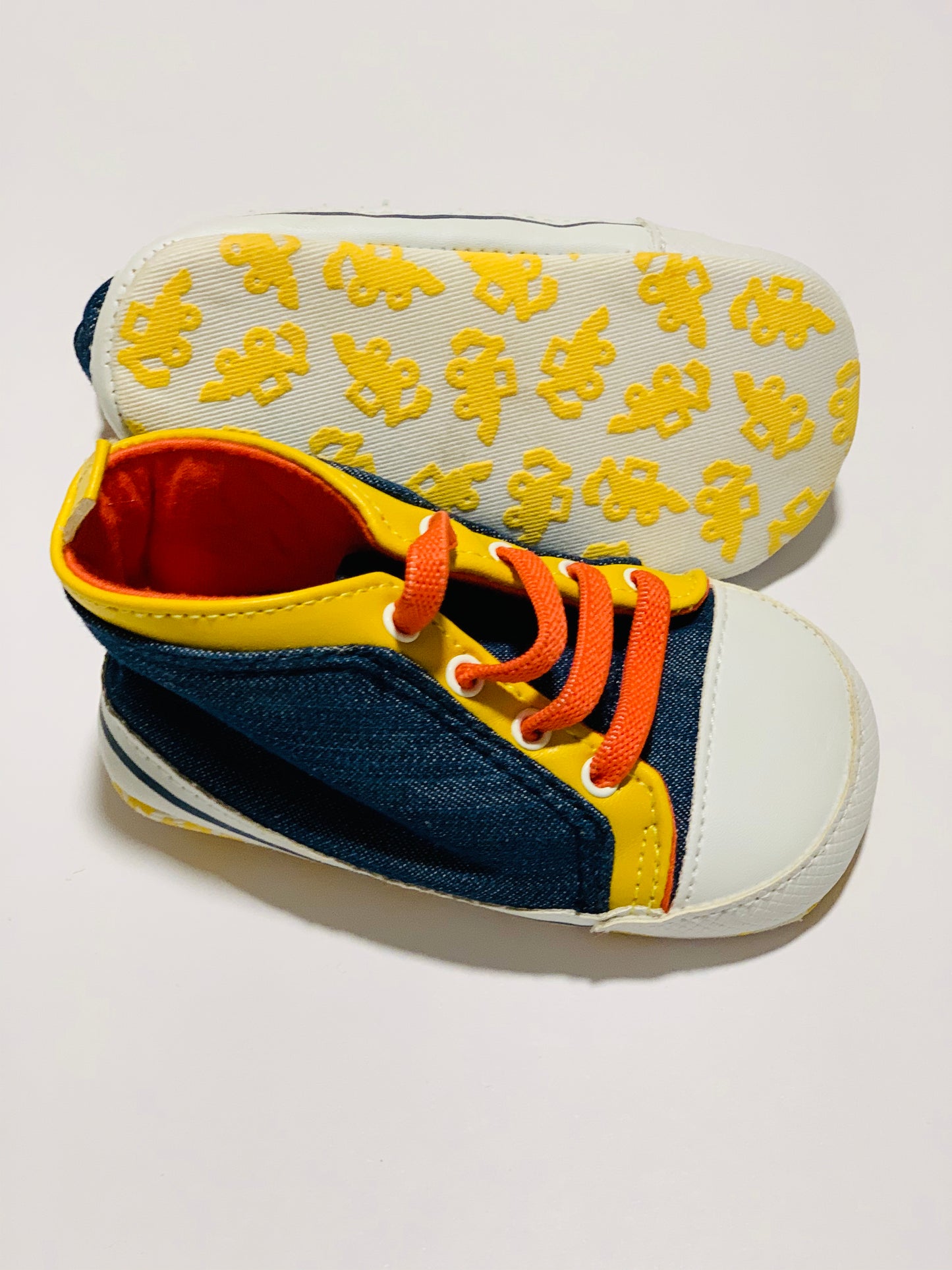 Blue soft shoes - Size EU 18