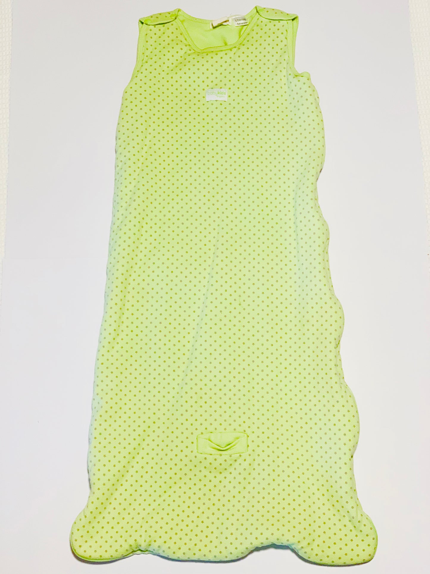 Green stars 2.0 tog sleeping bag - size 2 years