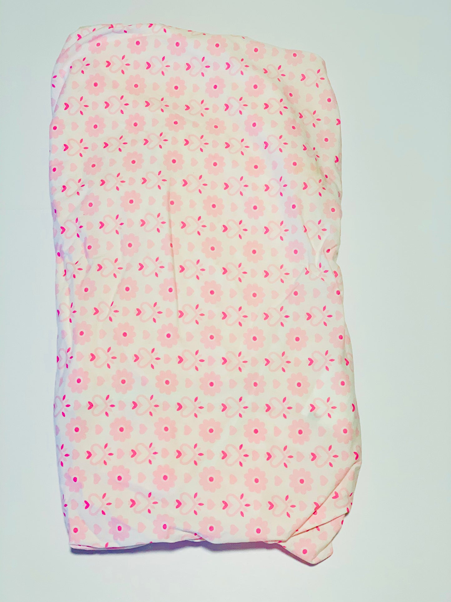 Pink heart fitted cot sheet