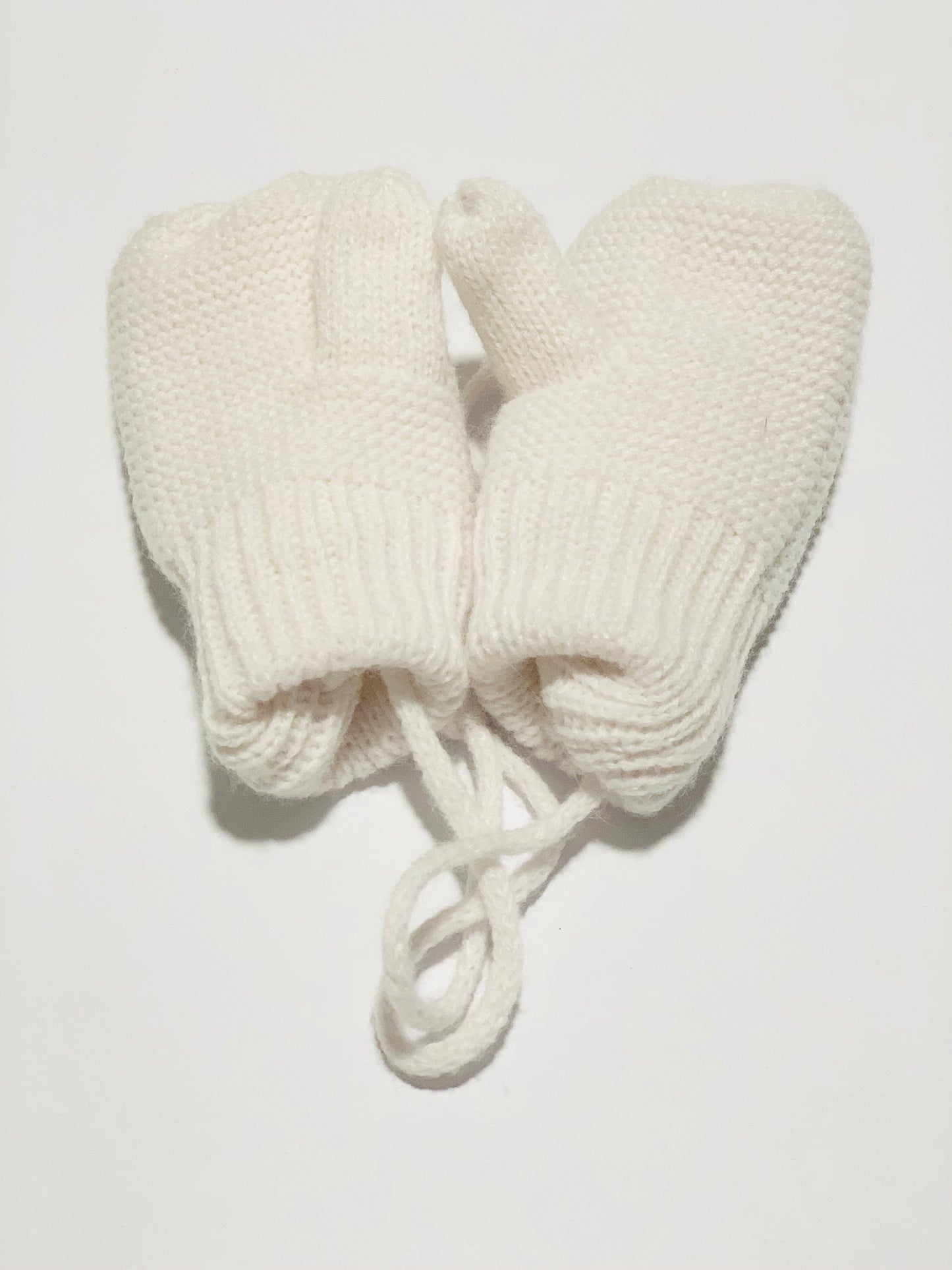 Pale pink mittens - Size 24-36 months