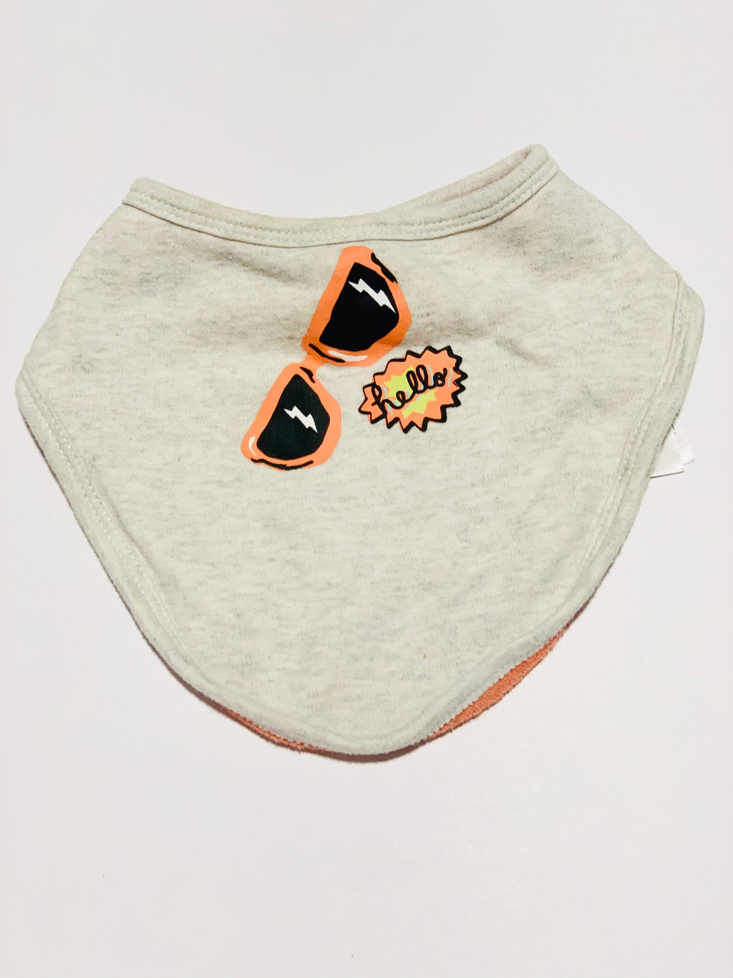 Grey sunnies bib - One size