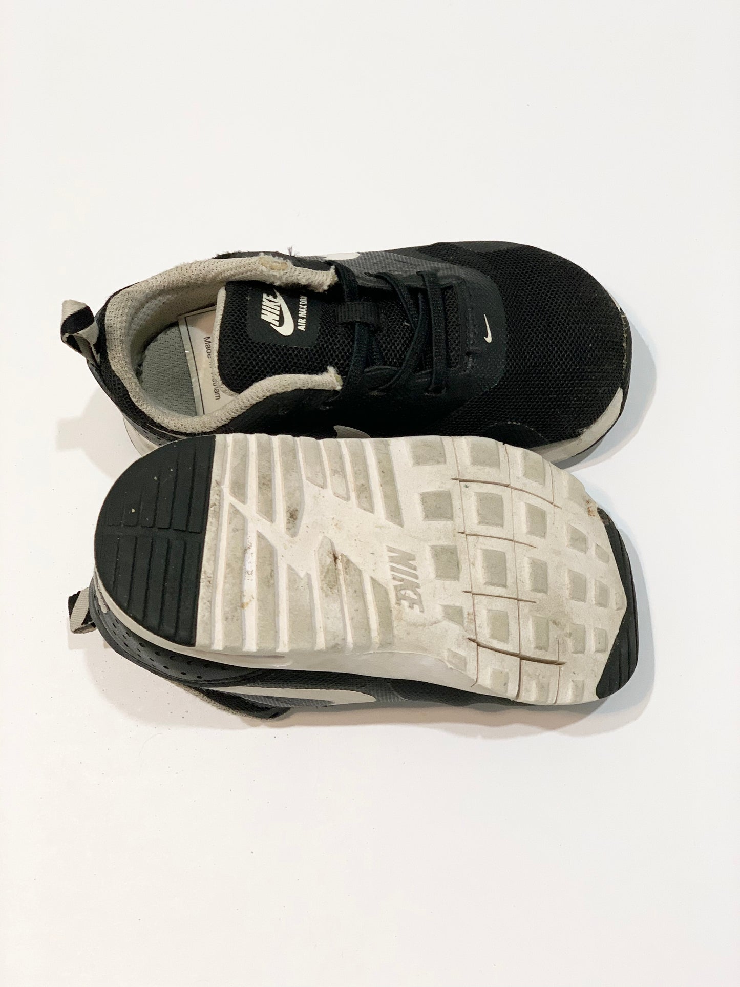 Black Air sneakers - Size US7