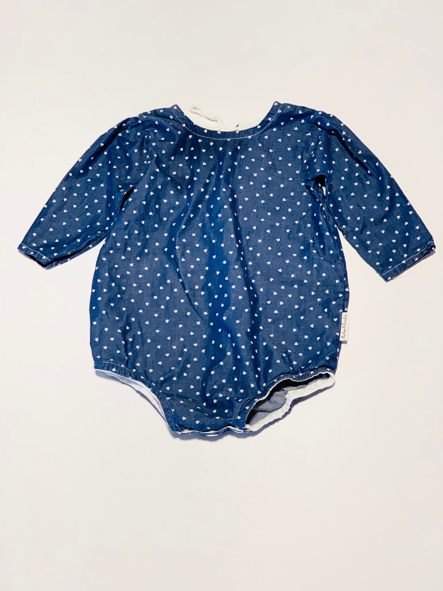 Blue heart bodysuit - Size 12 months
