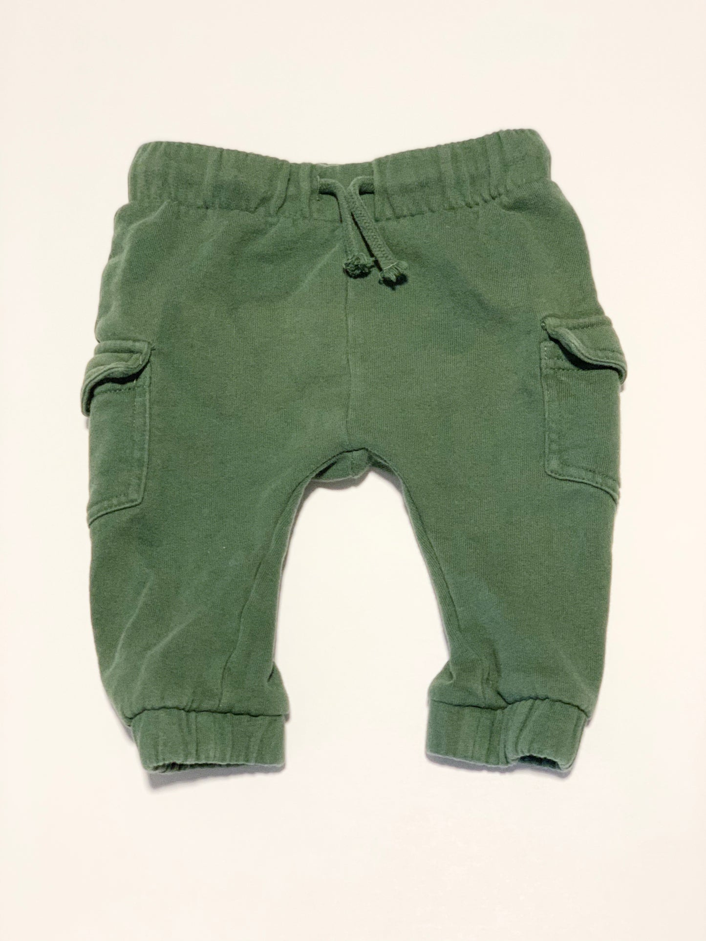 Army green trackie pants - Size 00