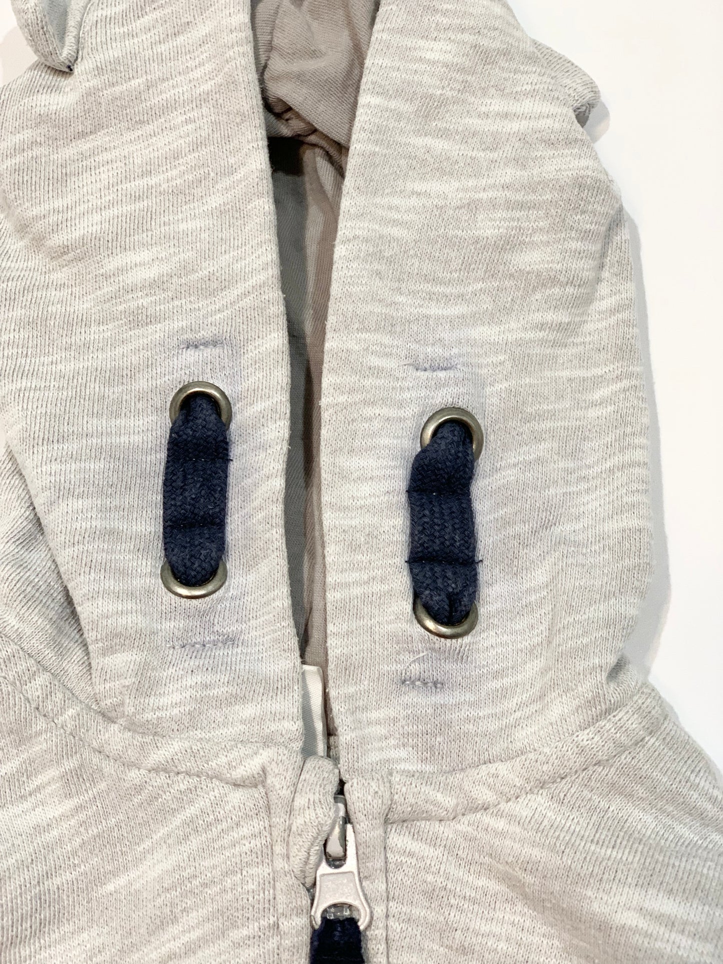 Grey hoodie - Size 1