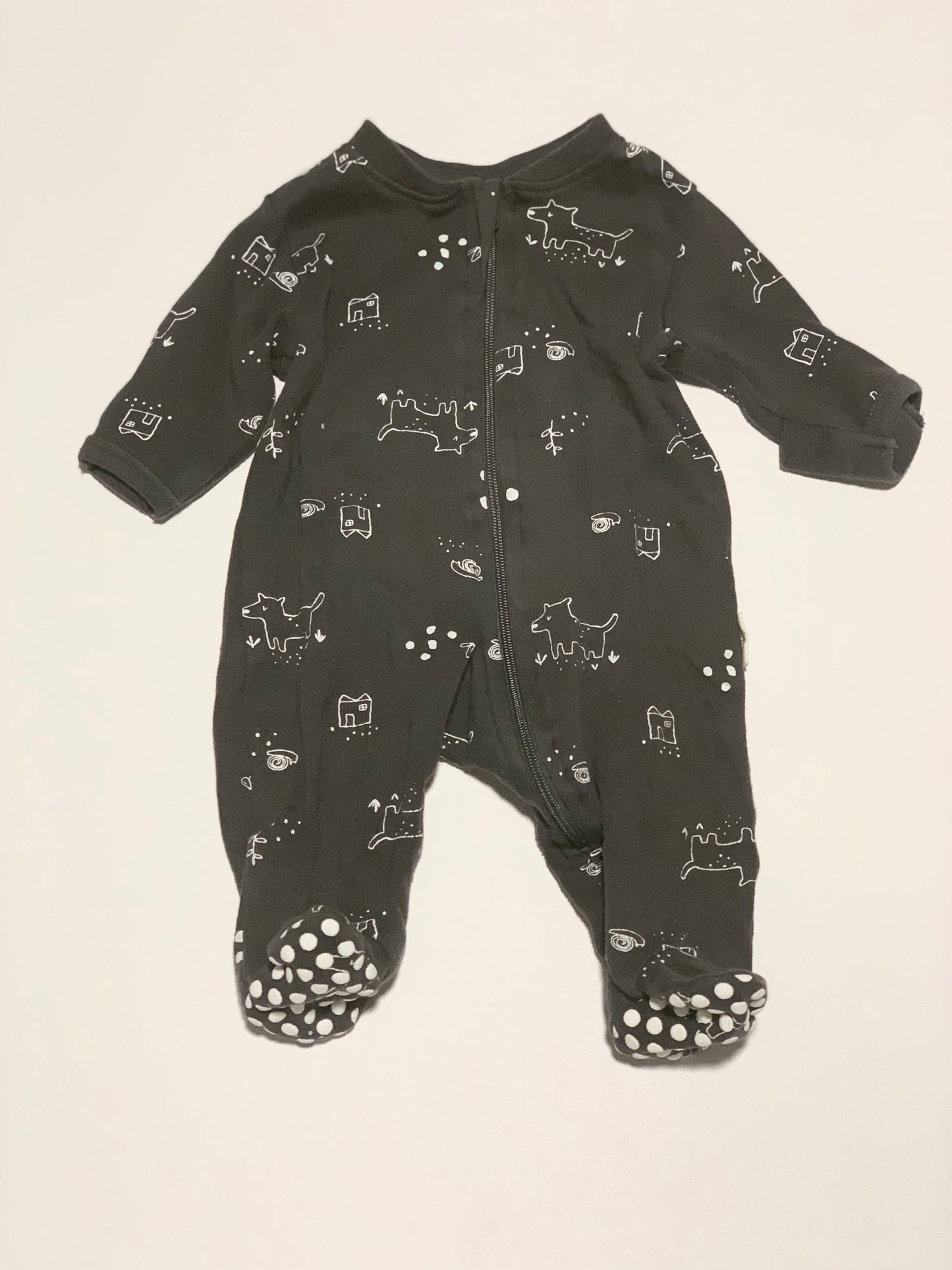 Black zip onesie - Size 00000