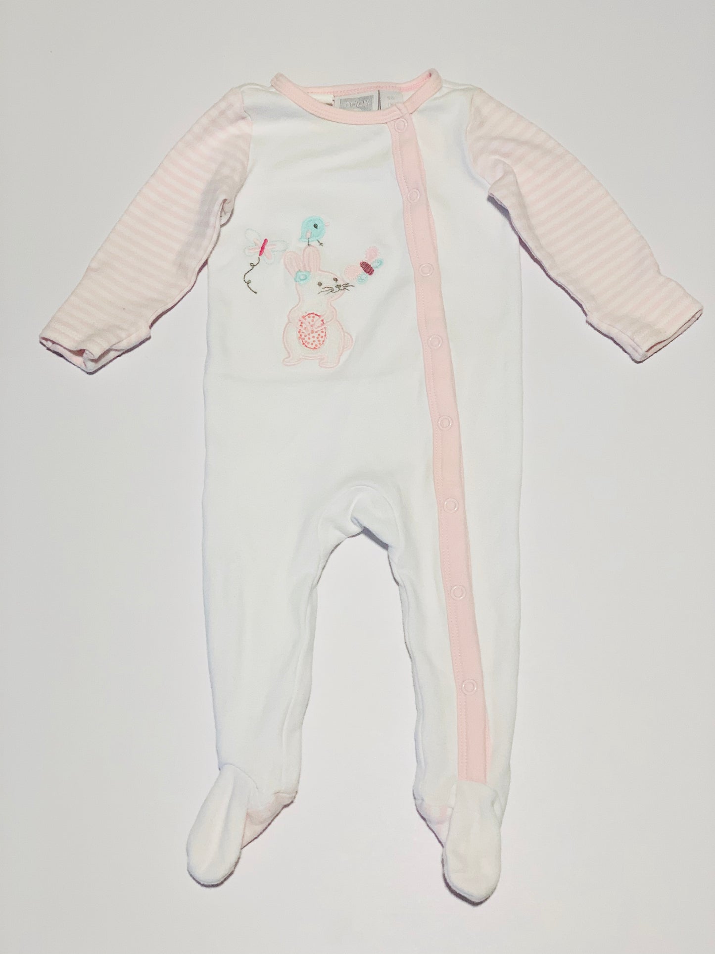 Bunny applique onesie - size 00