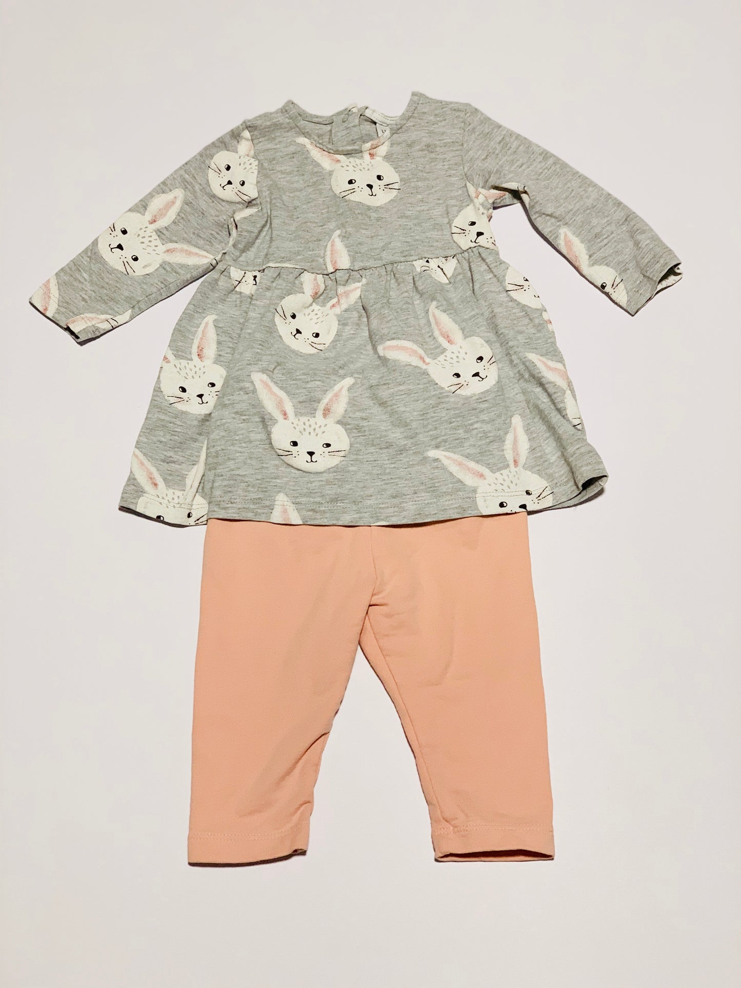 Grey bunny dress and pants set - Size 2-4 months