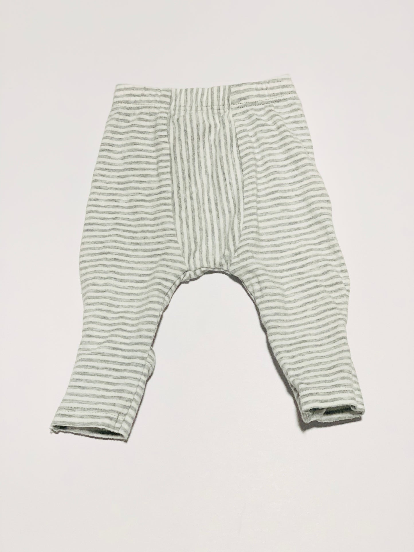 Grey striped pants - Size 0000