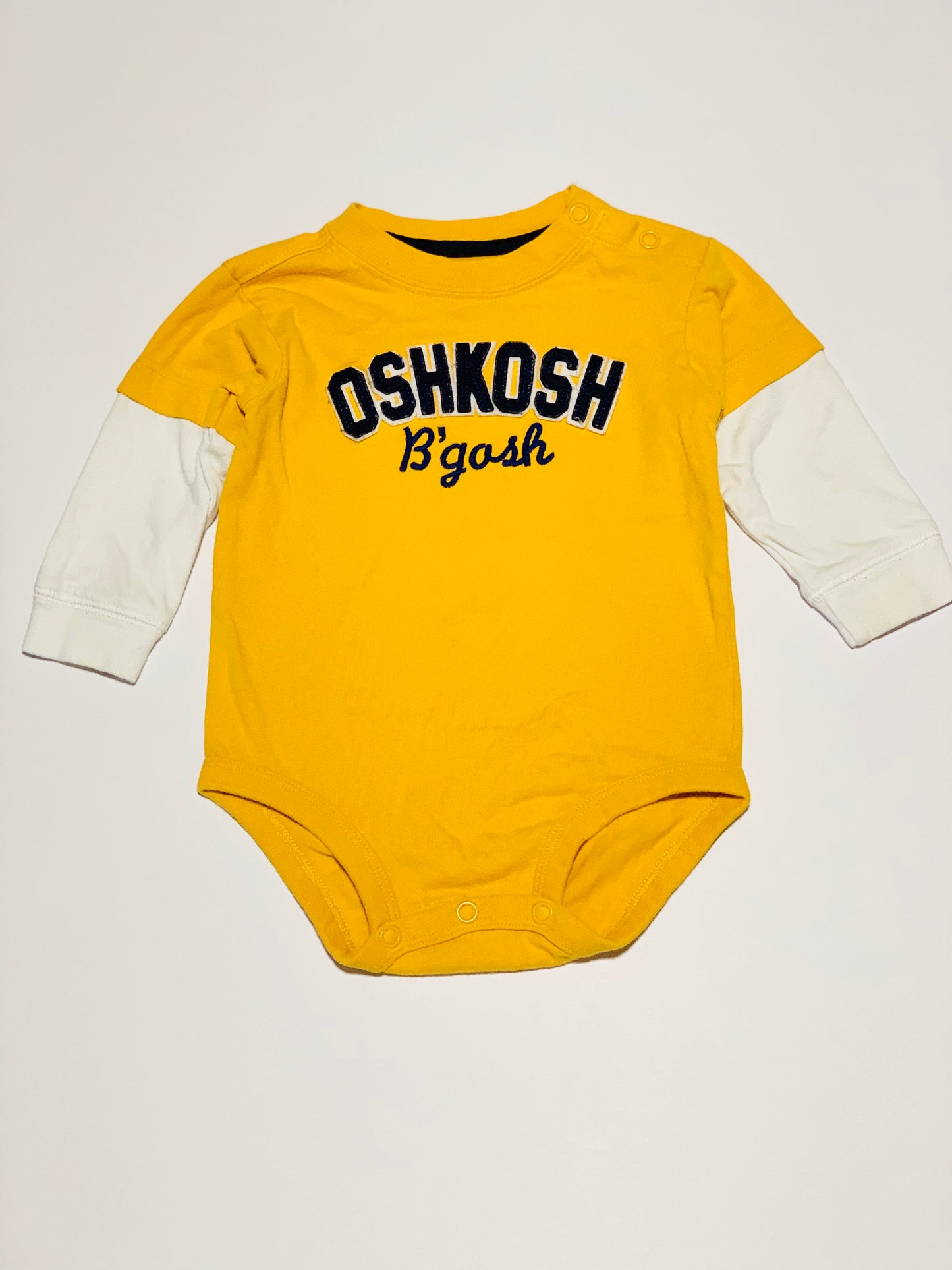 Yellow bodysuit - Size 9 months