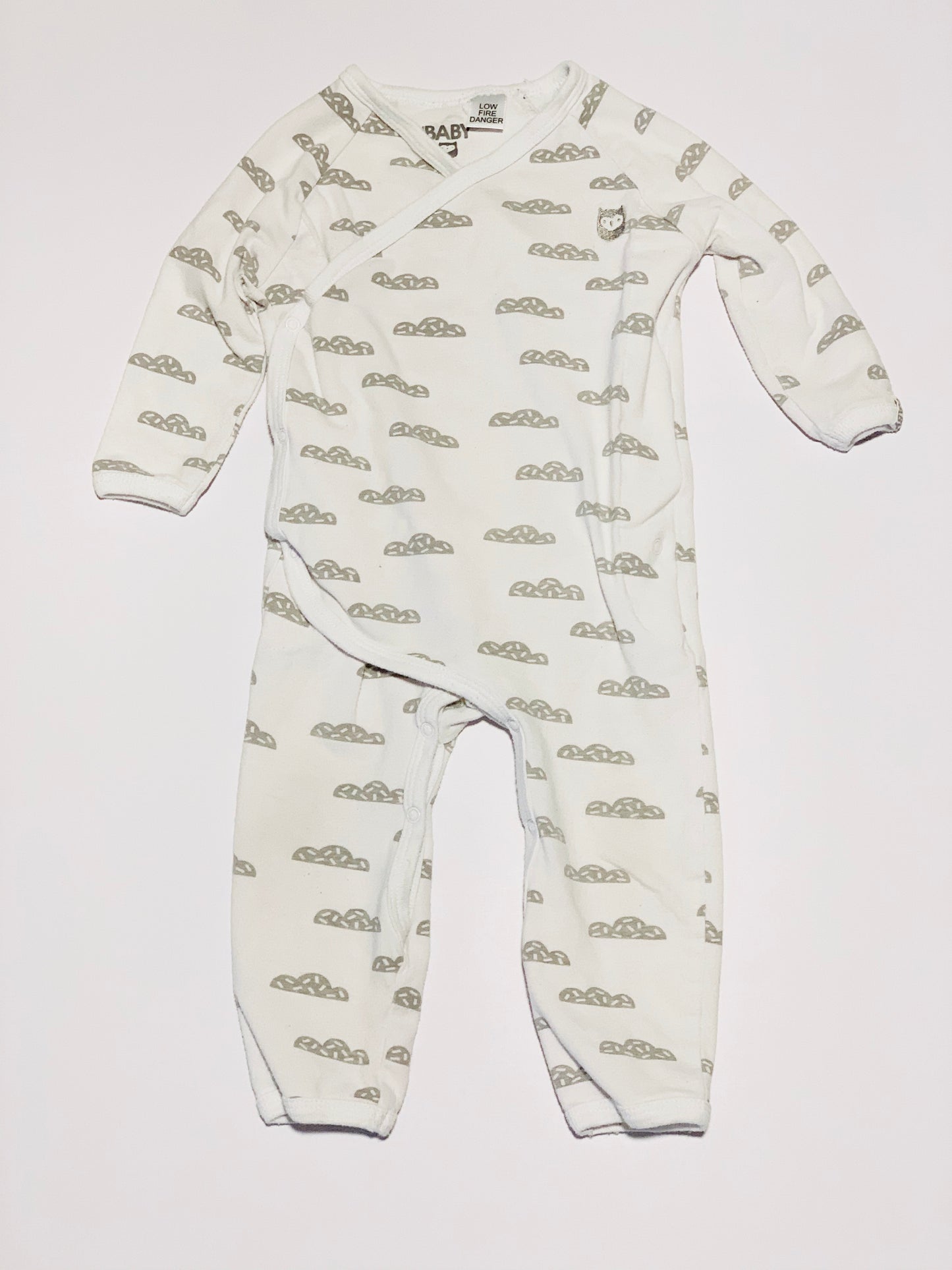 Grey clouds onesie - Size 1
