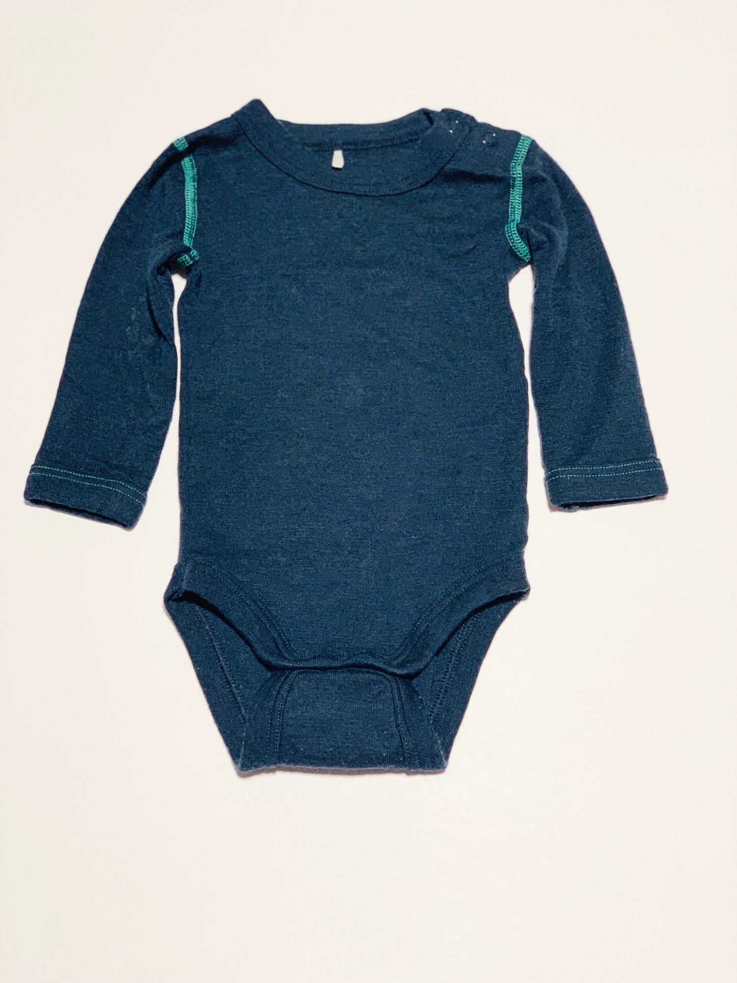 100% wool bodysuit - Size 00