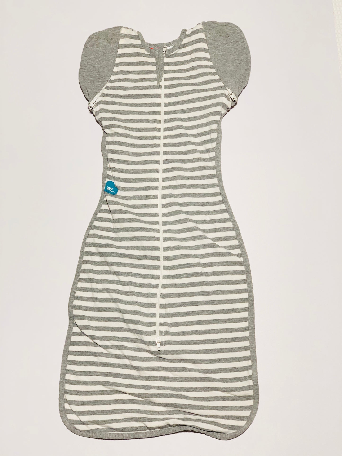 Grey SwaddleUp 50/50 - Size medium