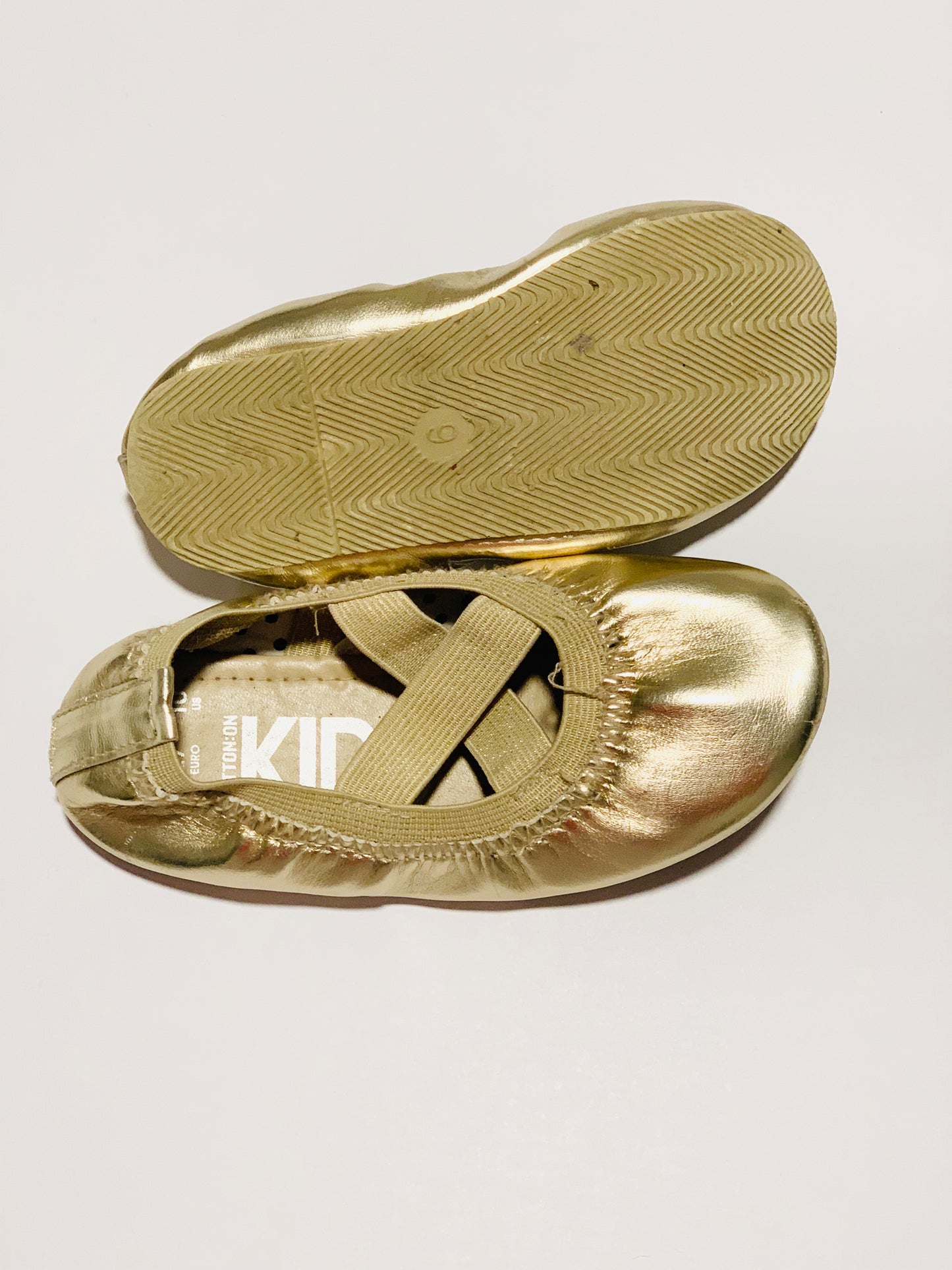 Gold ballet flats - Size 9