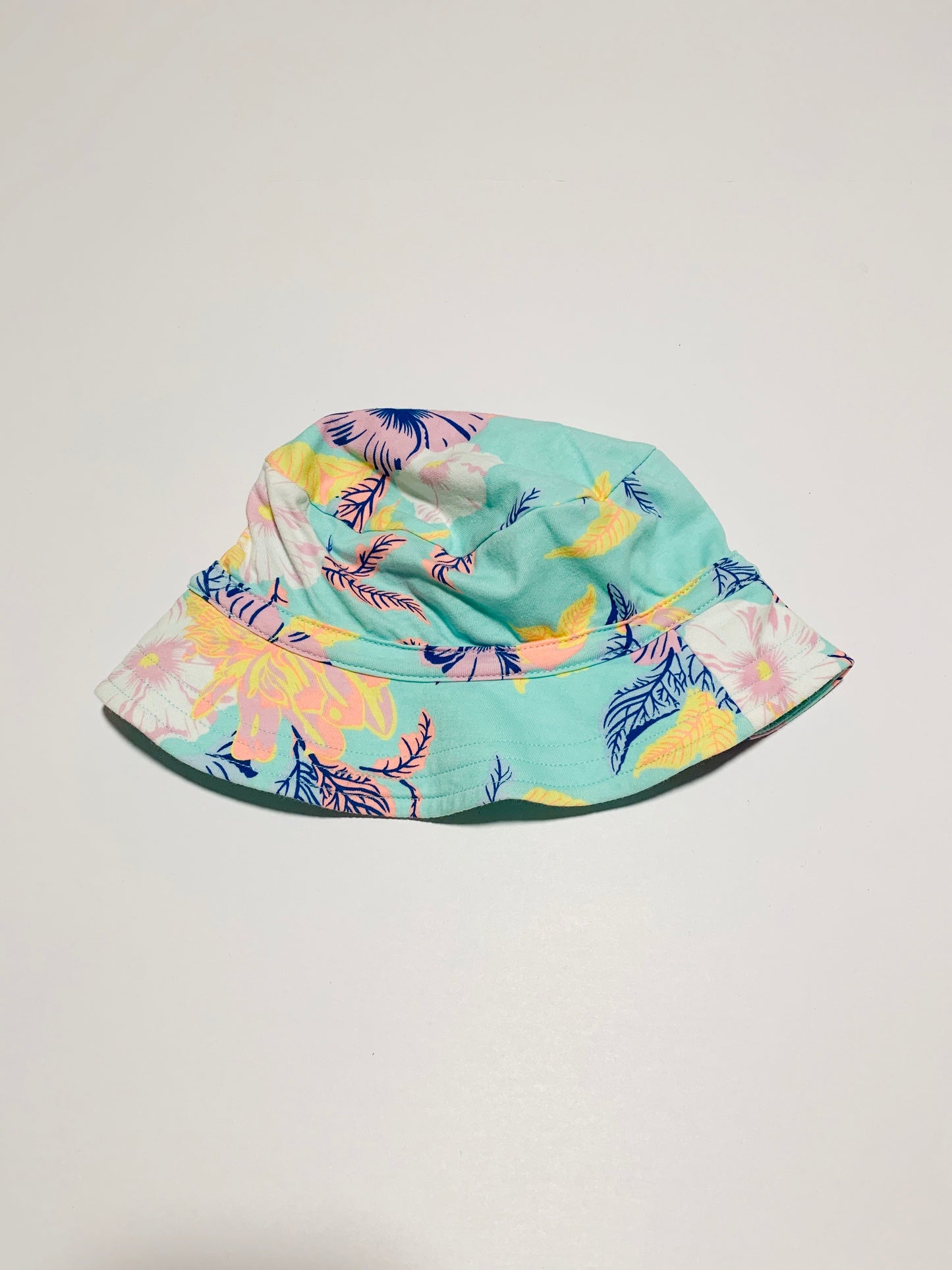 Green floral hat - Size 1-2
