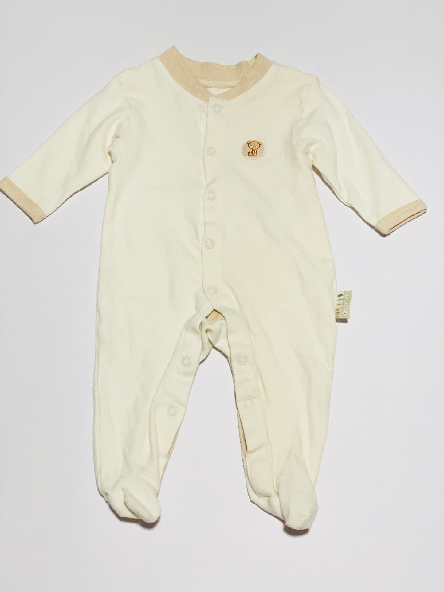 Cream bear onesie - Size 000