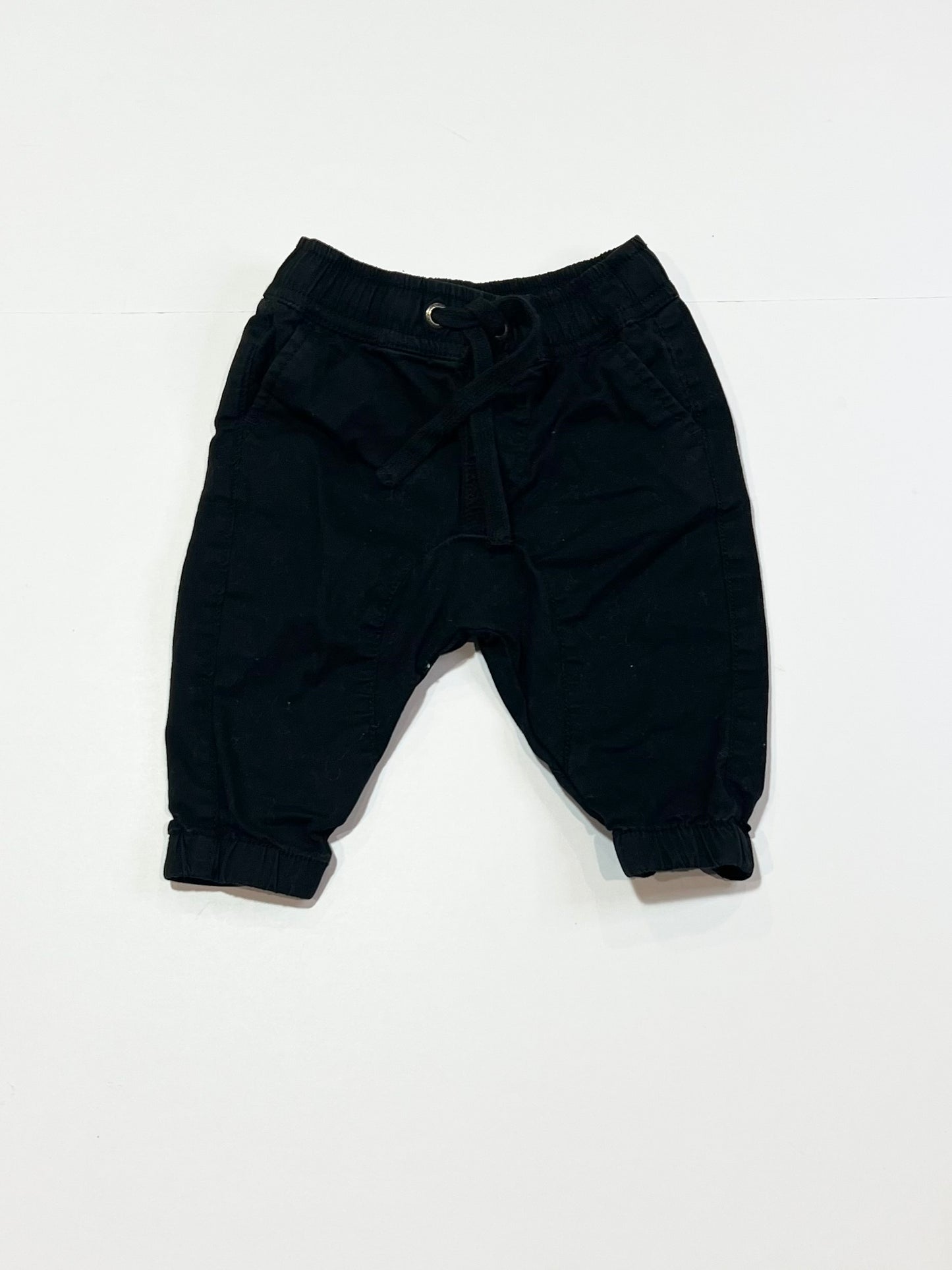 Black cuffed pants - Size 00