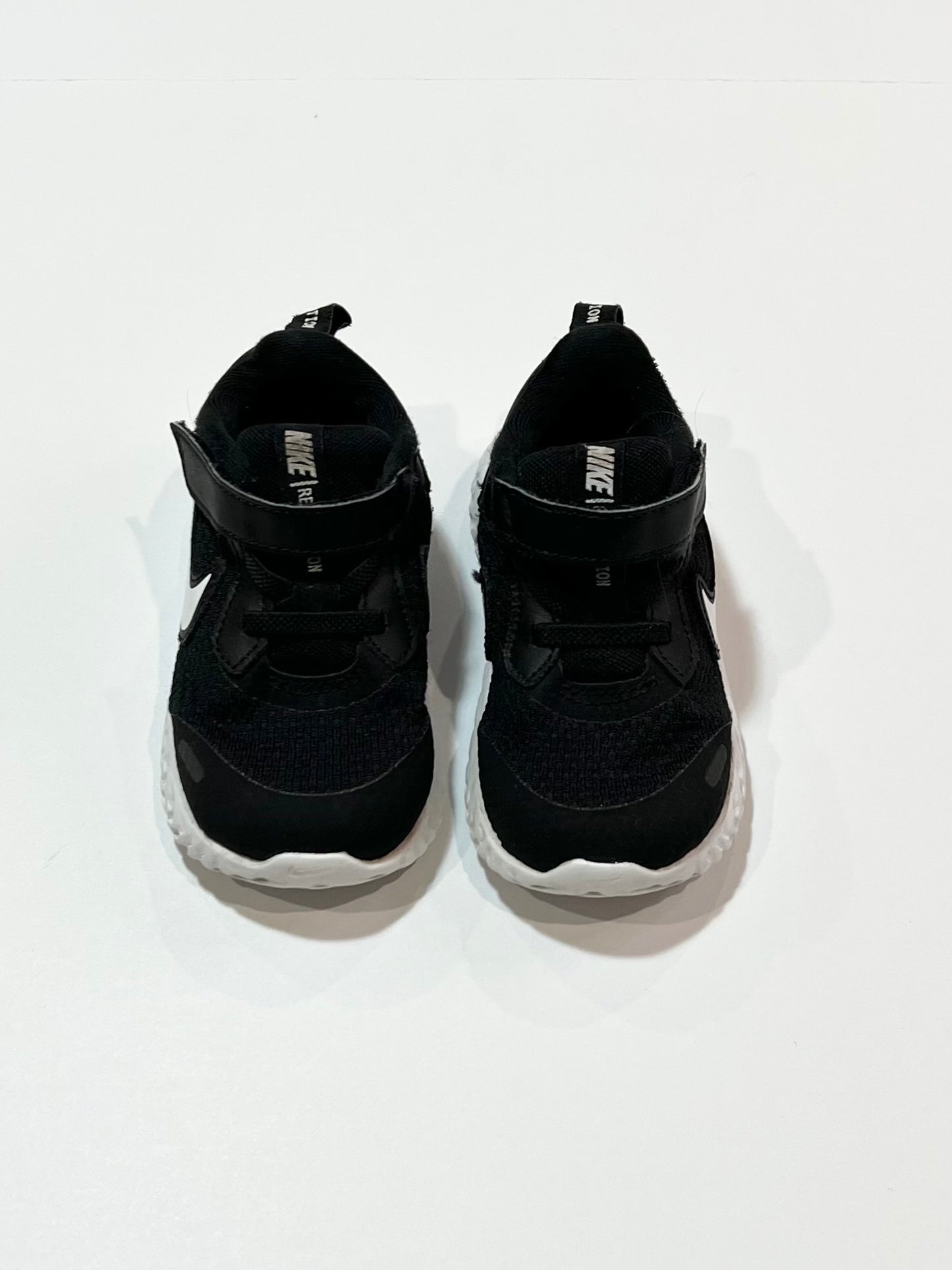 Black Revolution sneakers - Size US7