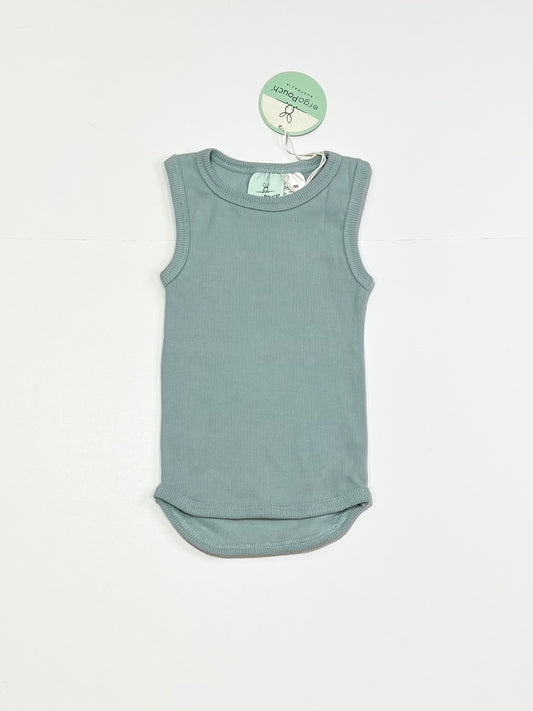 Ribbed singlet brand new - Size 00