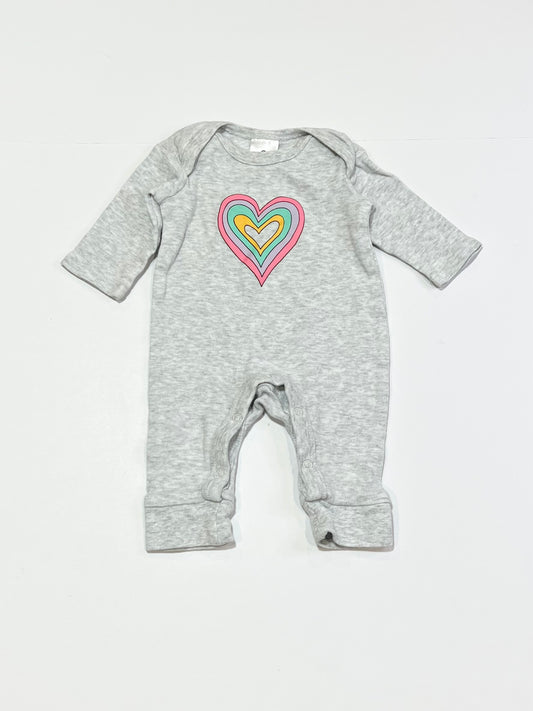 Grey heart onesie - Size 00000