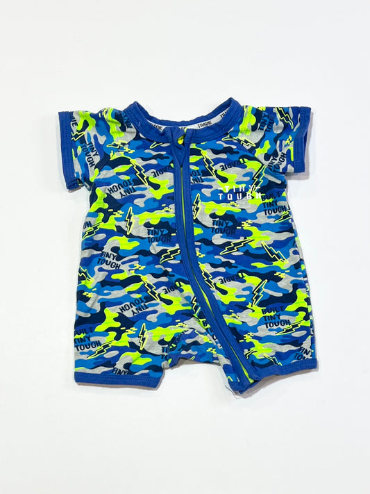 Camoflauge zip romper - Size 0000