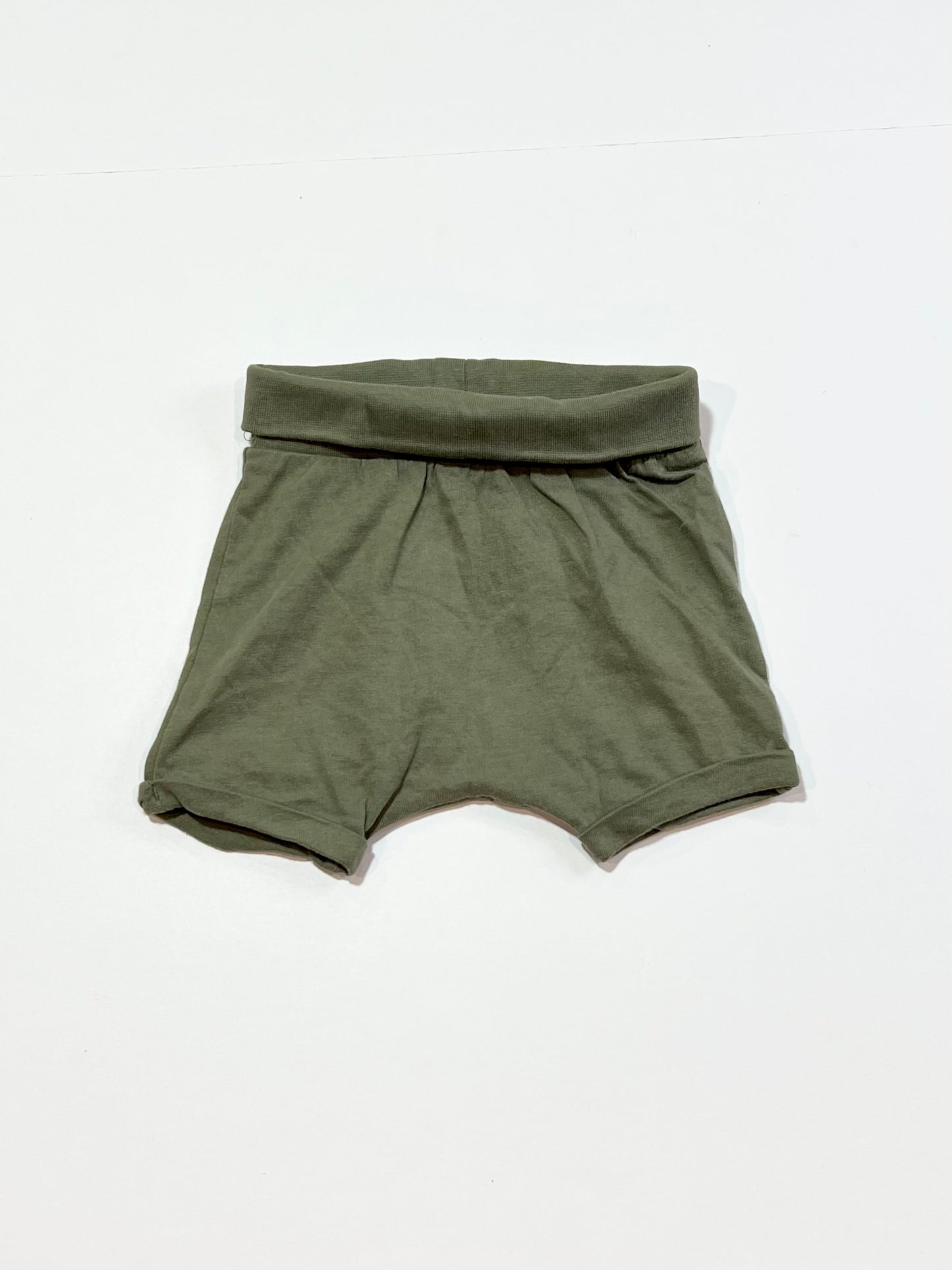 Green jersey shorts - Size 000
