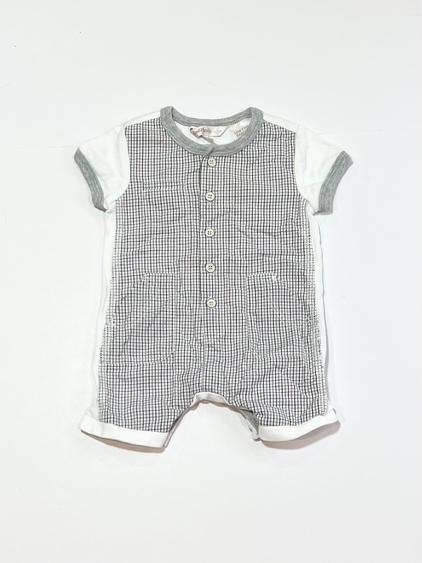 Checkered romper - Size 000