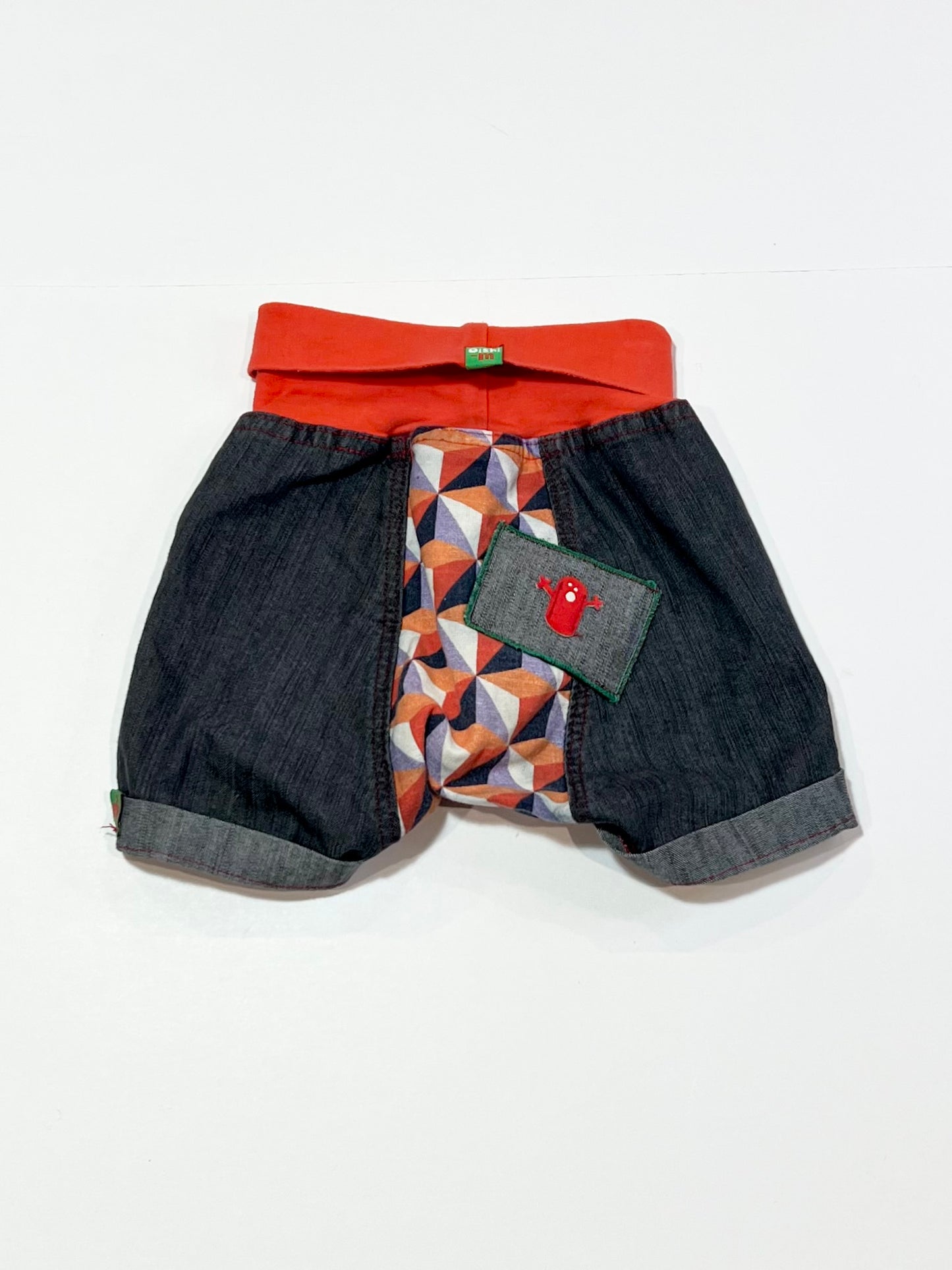 Denim shorts - Size 6-15 months