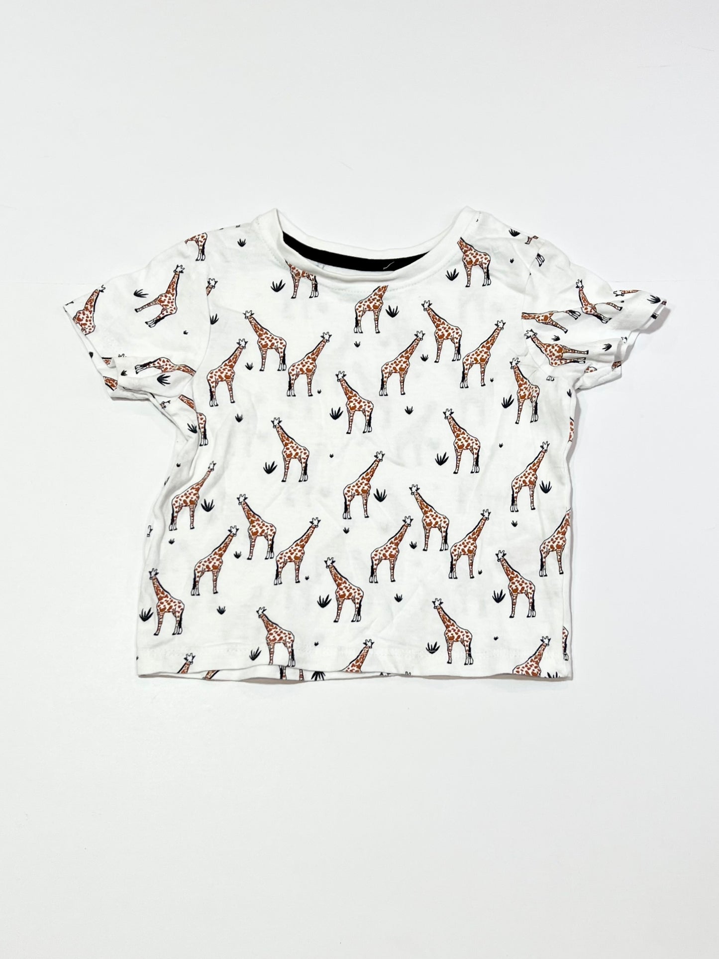 Giraffes tee - Size 0