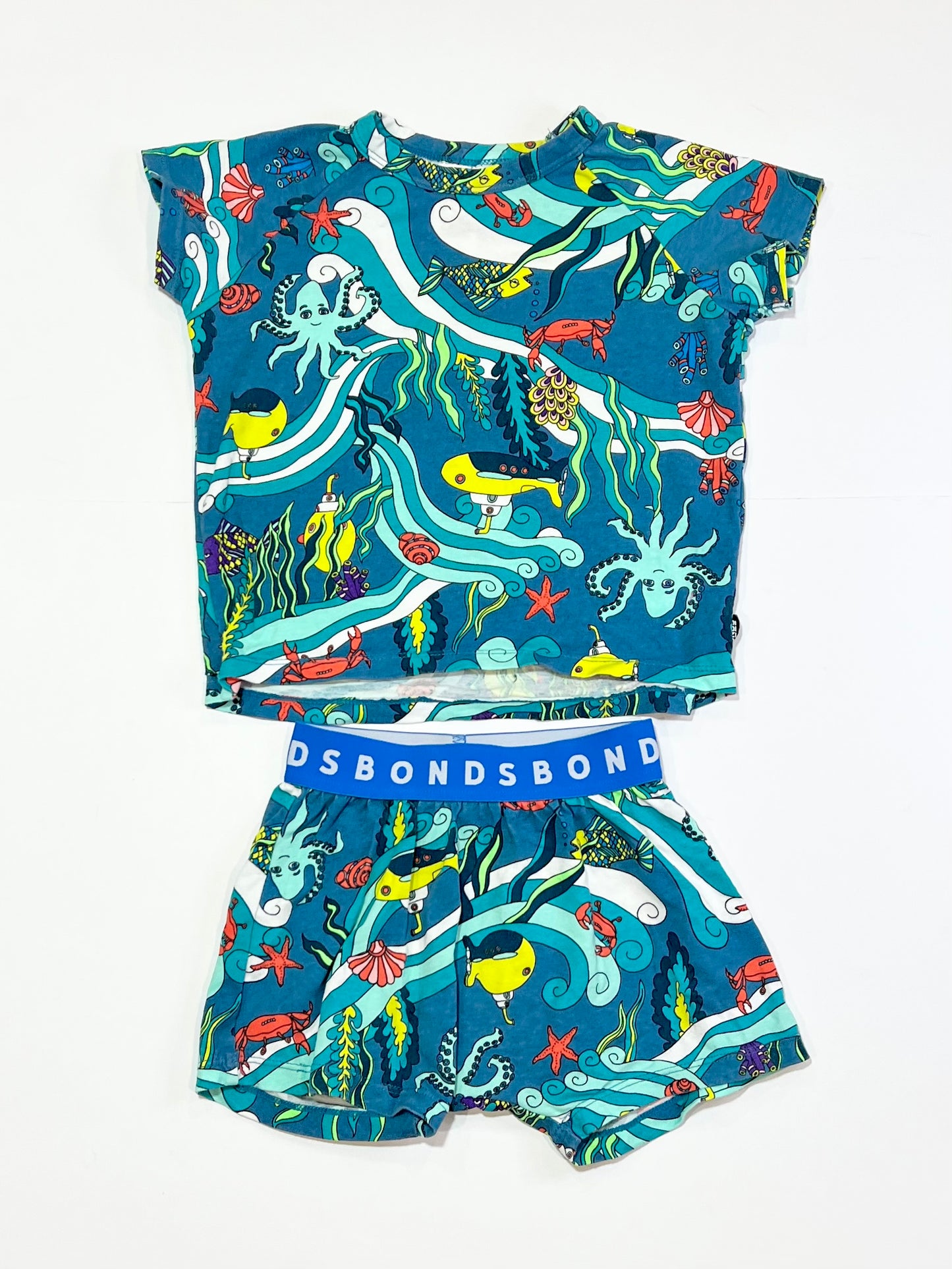 Subs and crabs pyjamas - Size 1