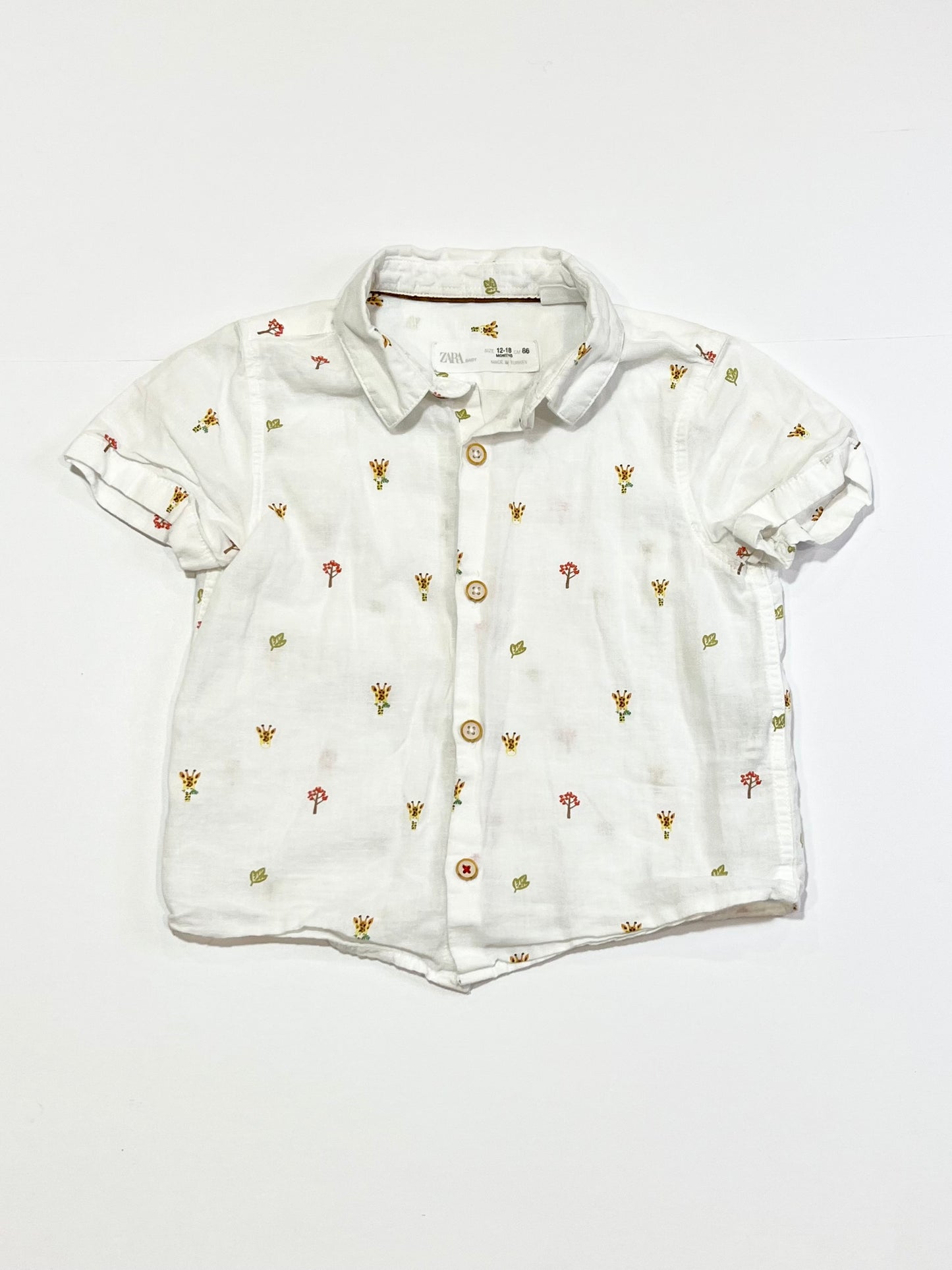 White giraffes shirt - Size 1