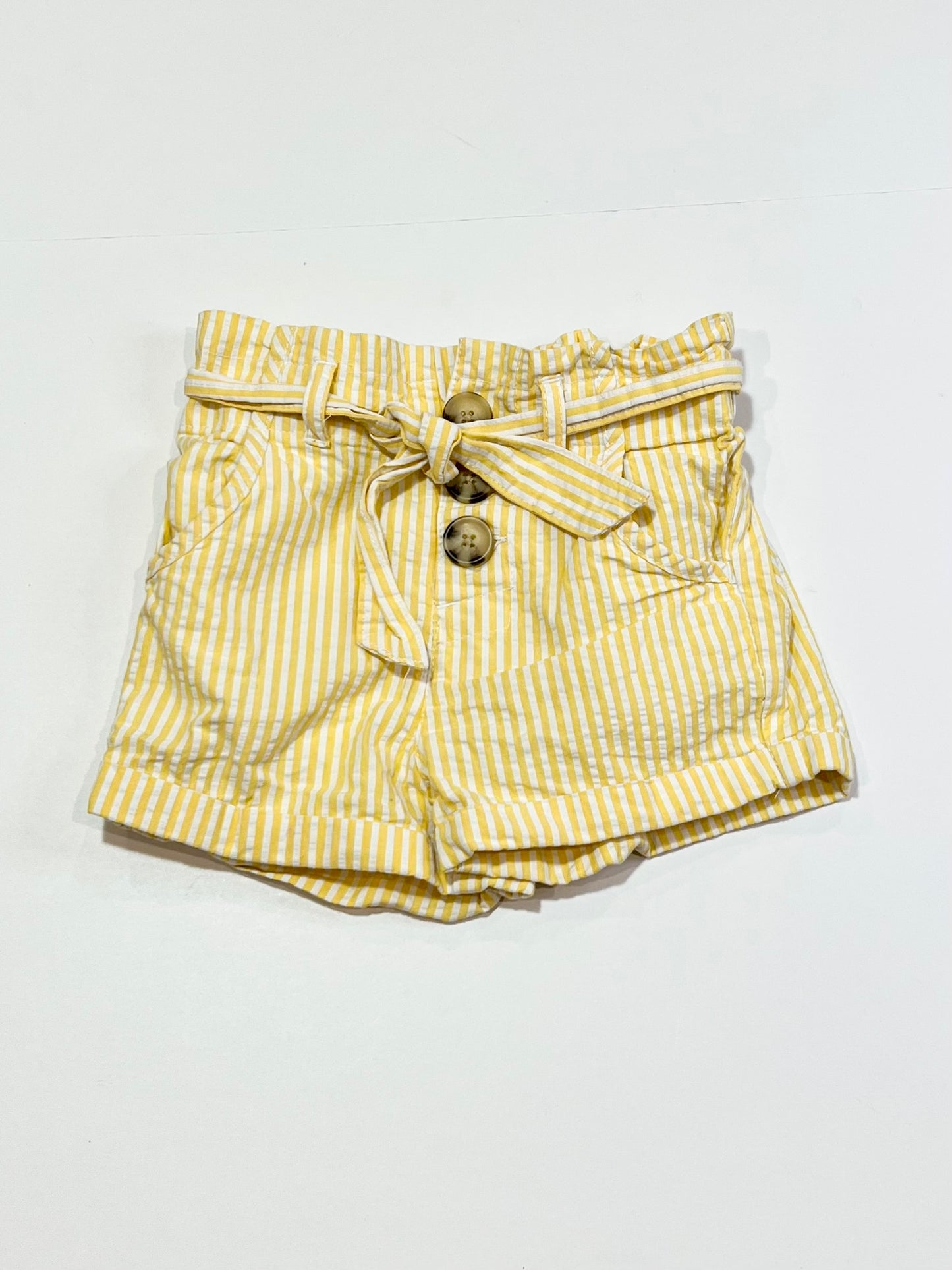Yellow seersucker shorts - Size 3