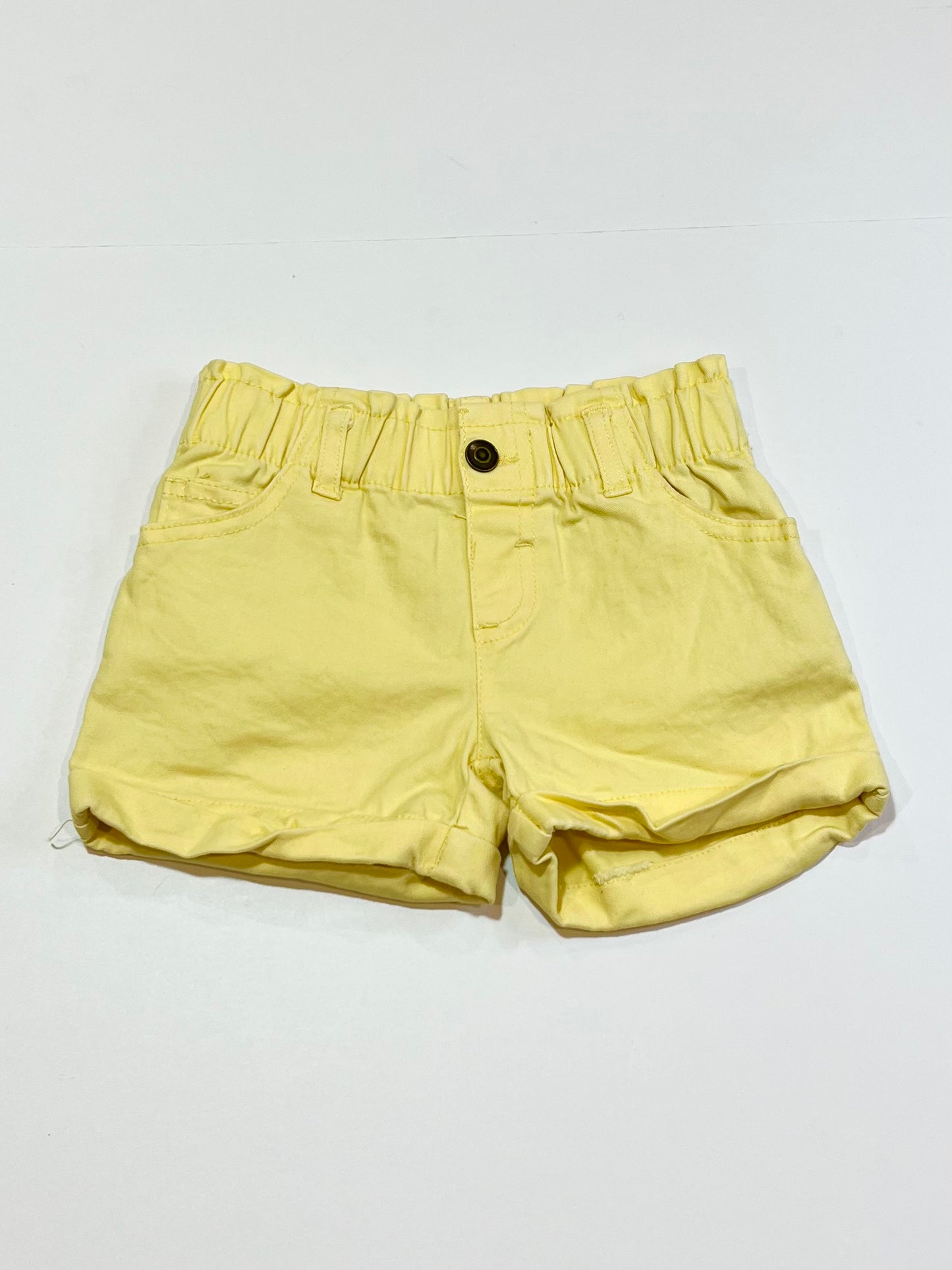 Yellow shorts - Size 3