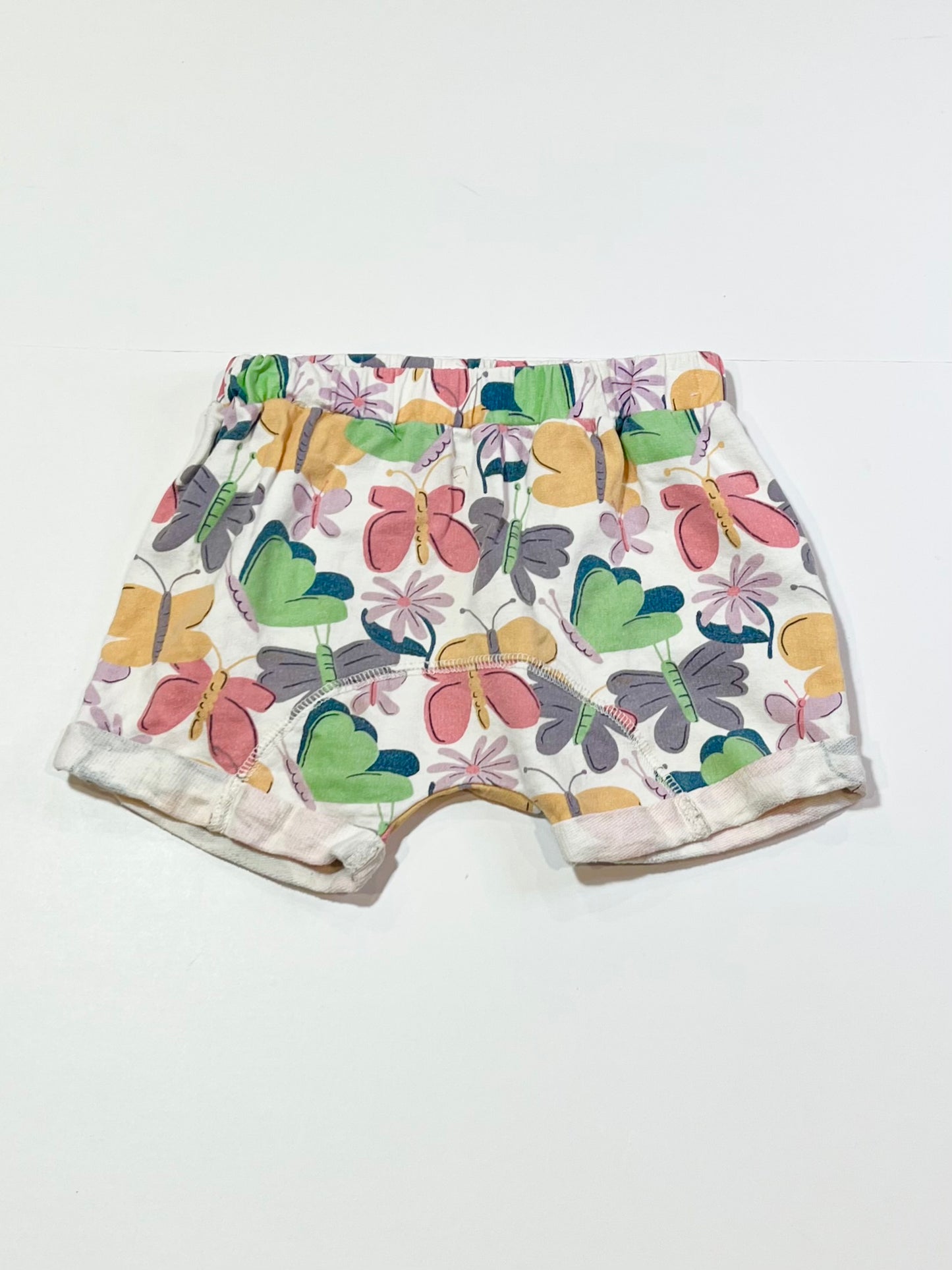 Butterfly sweat shorts - Size 2