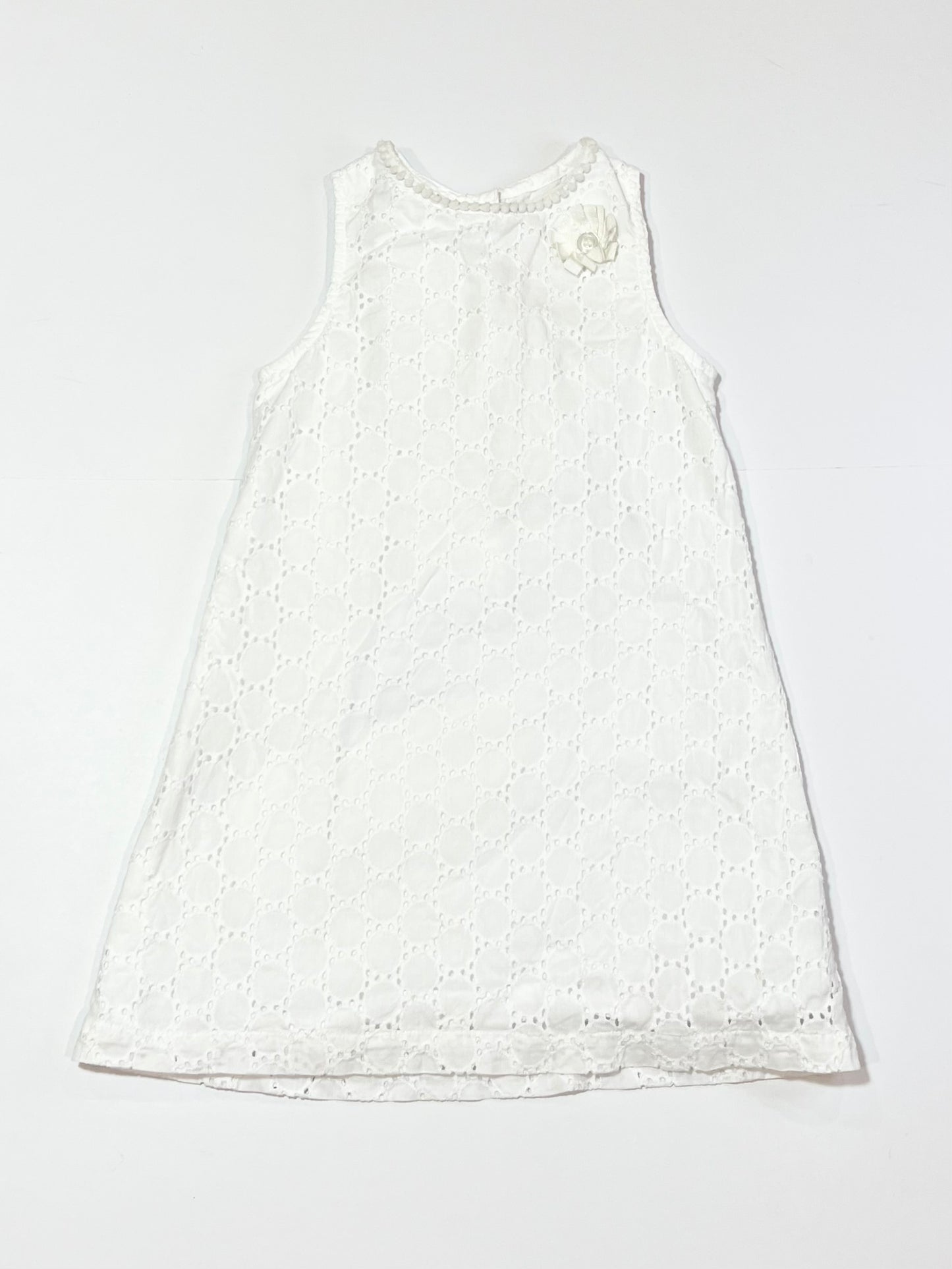 White cutwork dress - Size 2-3