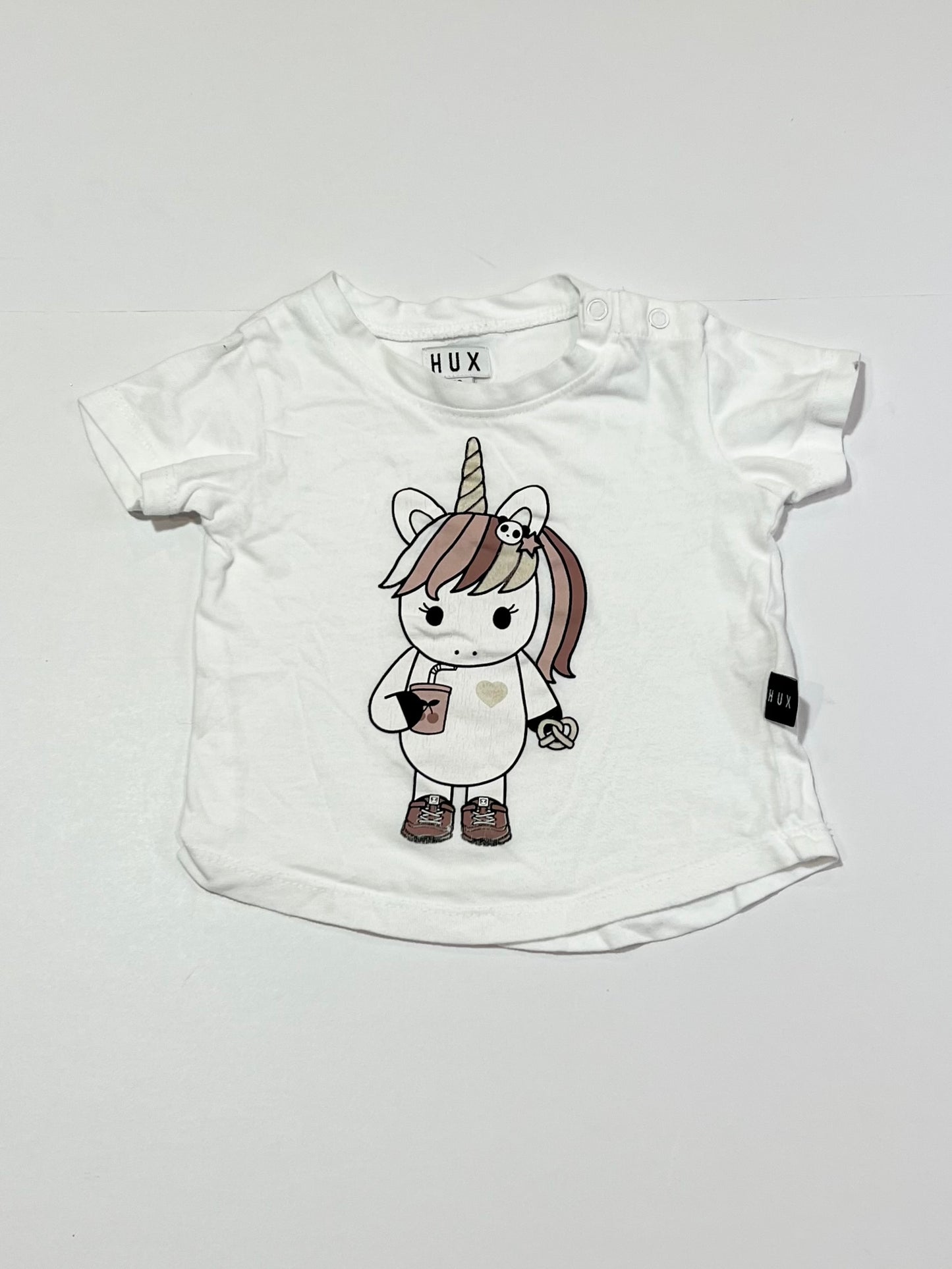 White unicorn tee - Size 00
