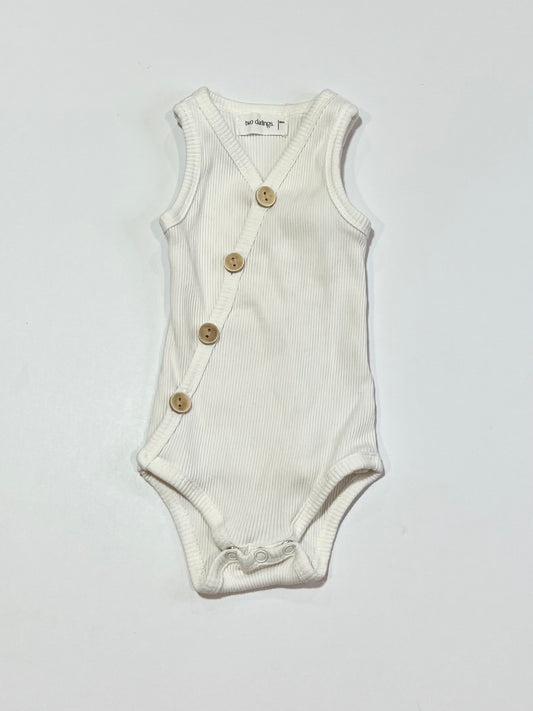 Ribbed button bodysuit - Size 000