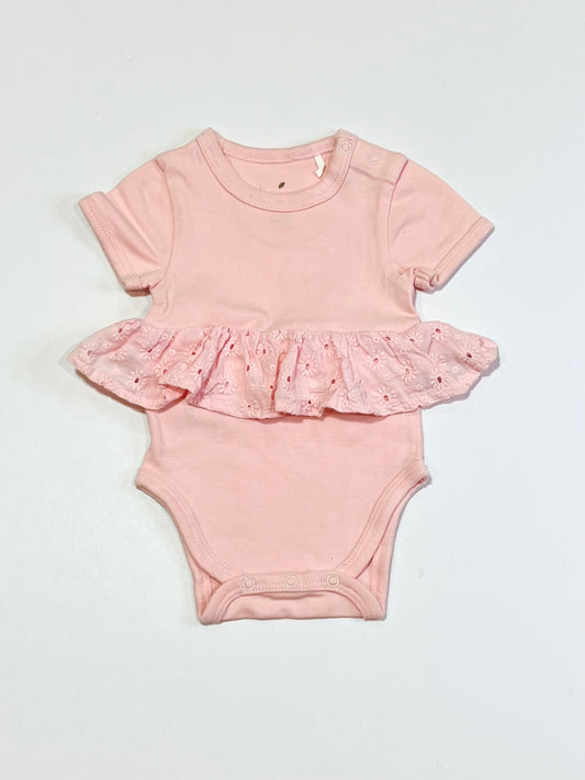 Pink ruffle bodysuit - Size 0000