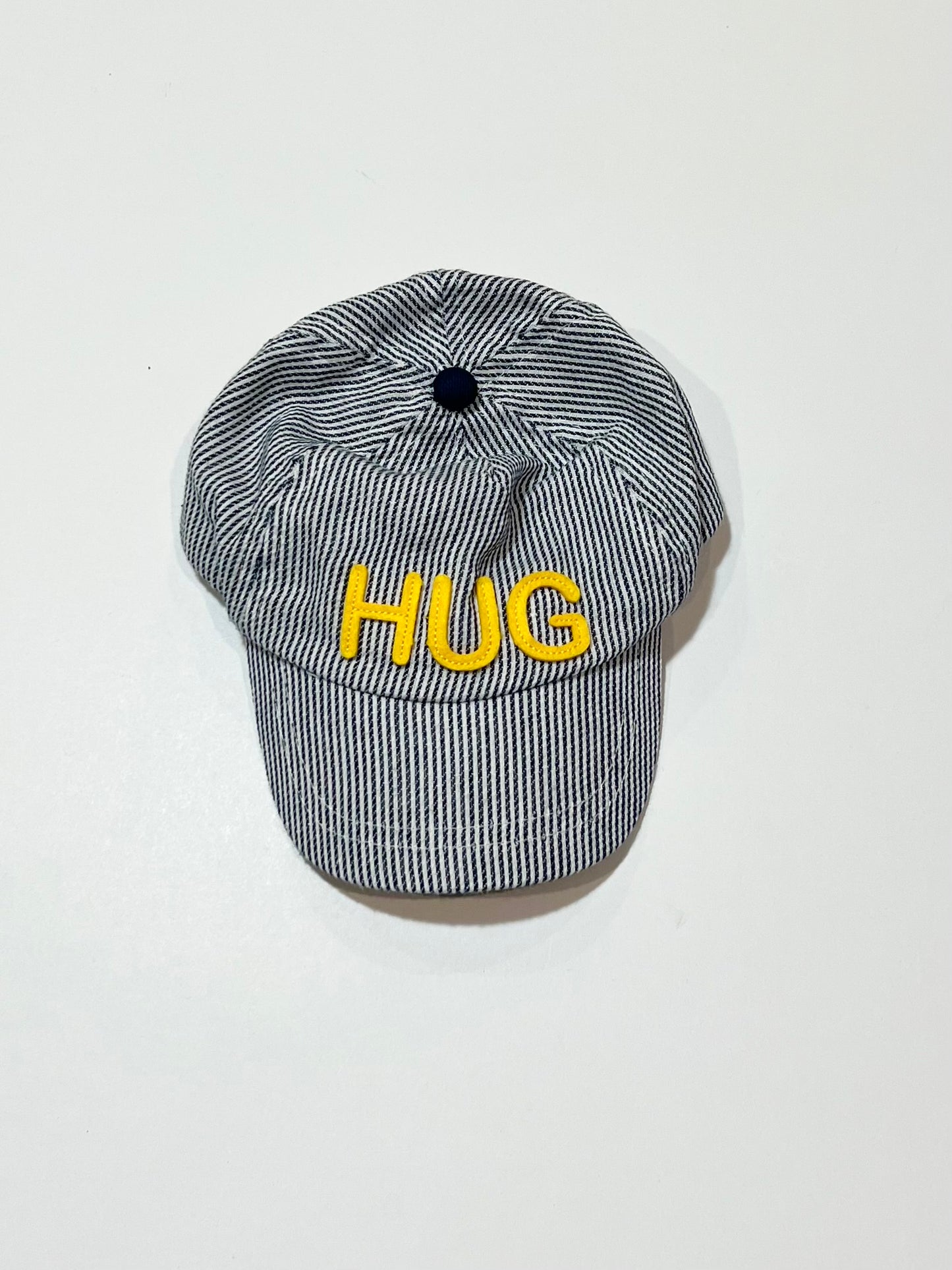 Striped HUG cap - One size