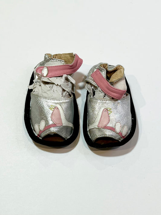 Silver soft sole leather sandals brand new - Size 6-12 months